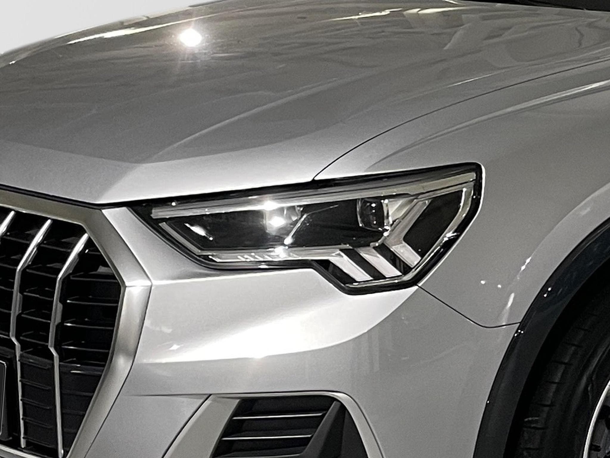 Audi Q3 2.0 TDI ADVANCED (2022) - Foto 21