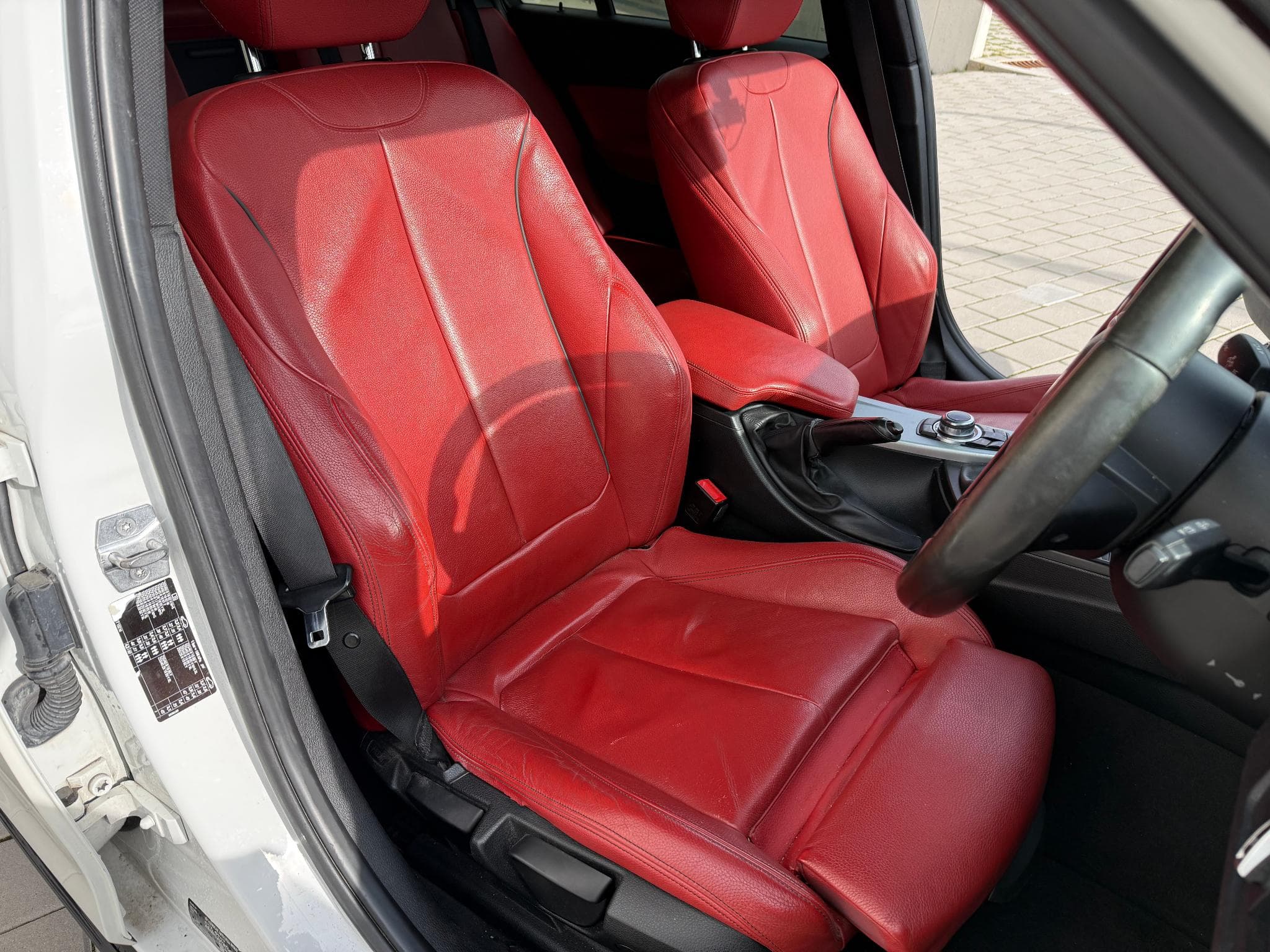 BMW 320 TOURING 2.0 DIESEL M-SPORT & PERFORMANCE 190 PS (2016) - Photo 7