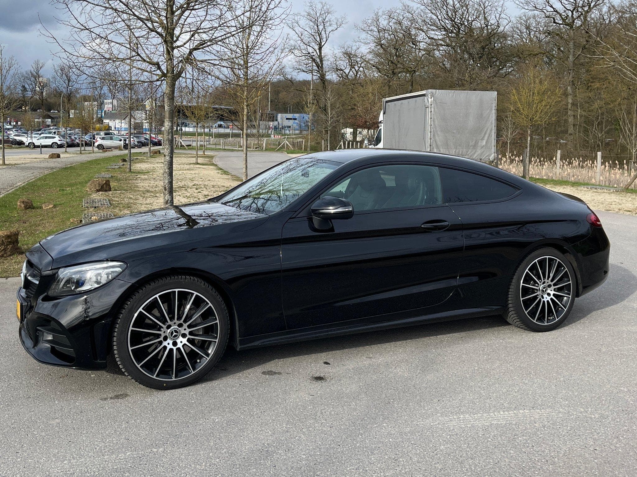 Mercedes C 300 AMG Line - Night Package (2020) - Photo 2