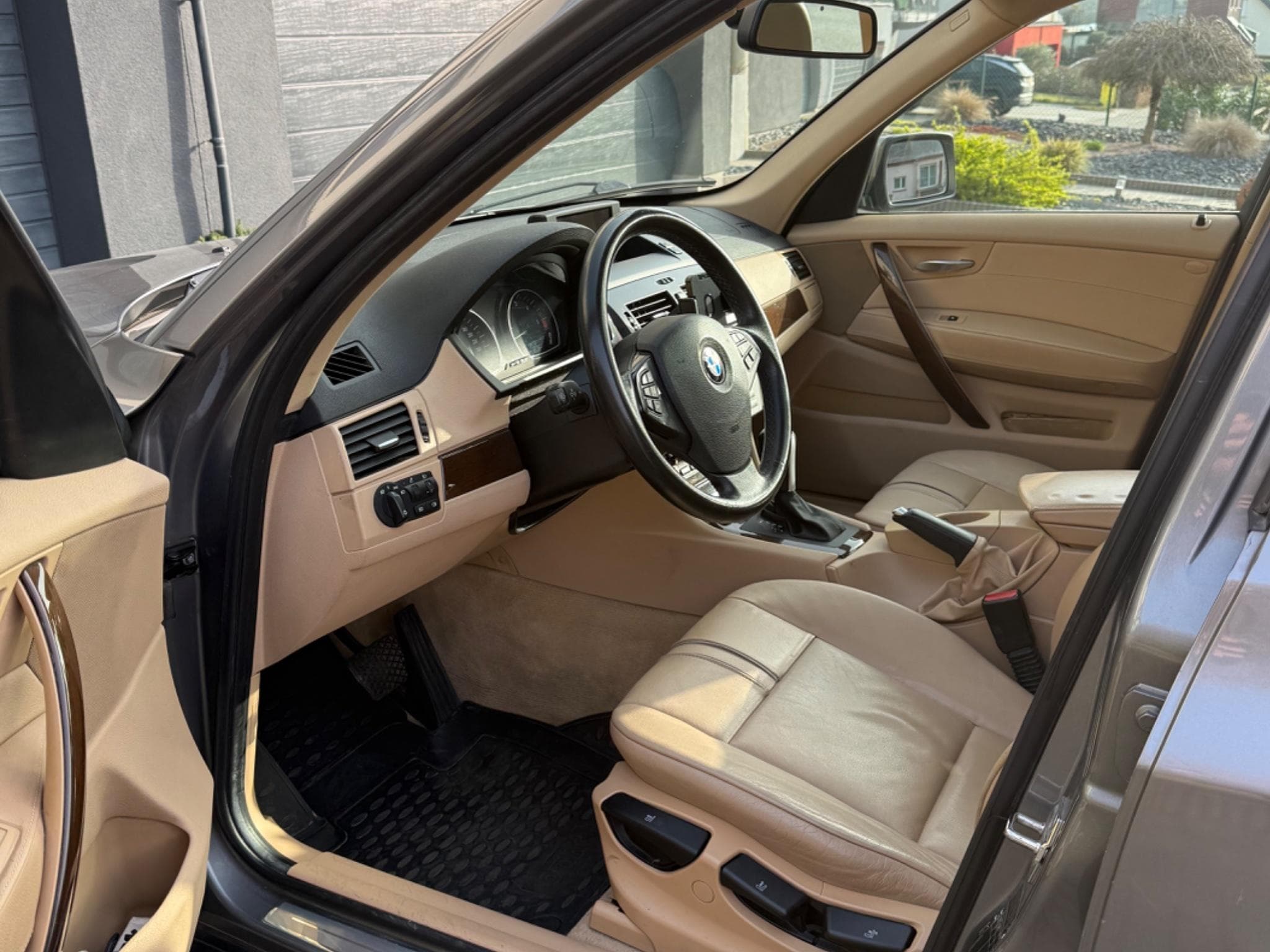 BMW X3 (2009) - Photo 3