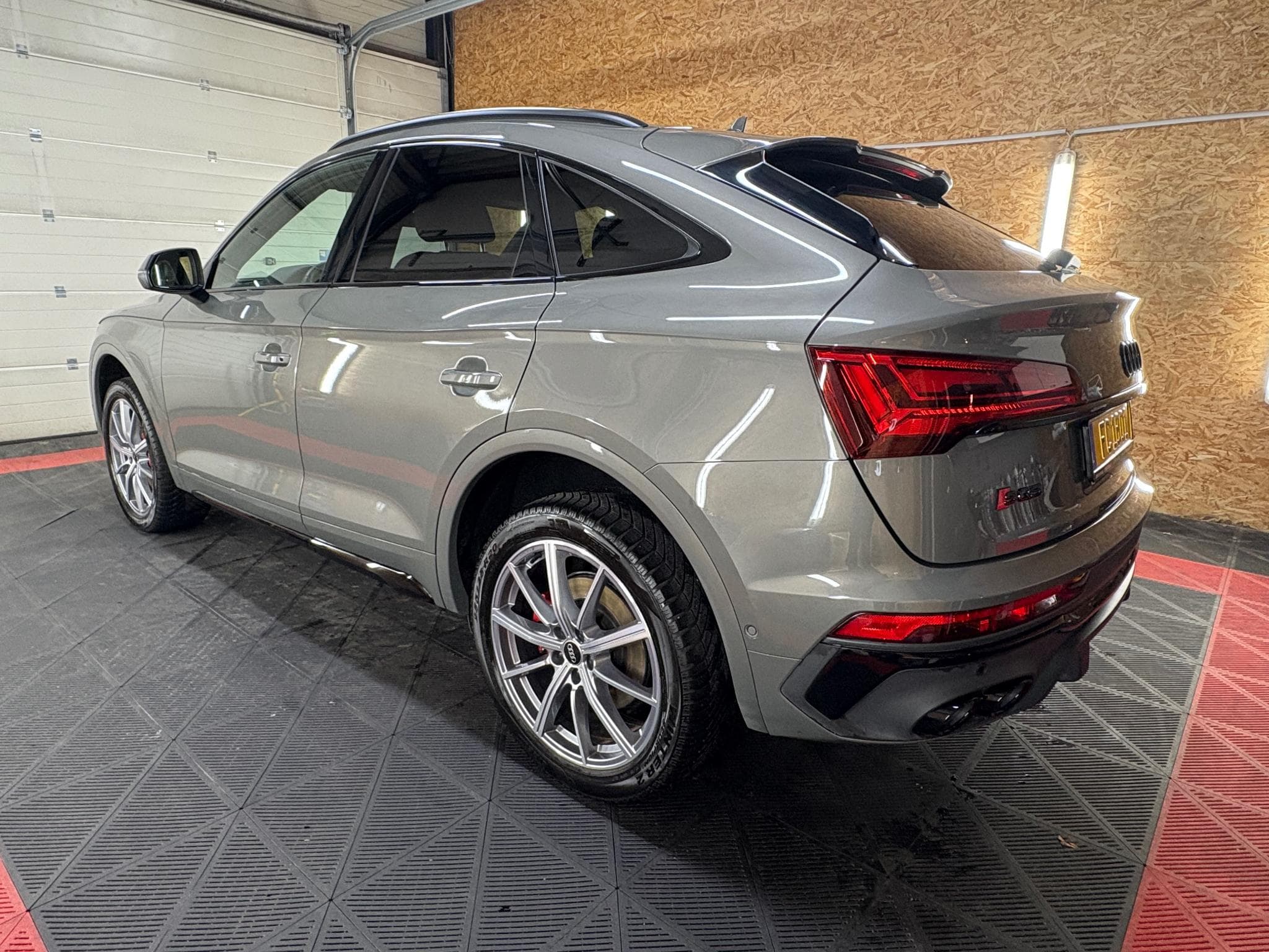 Audi SQ5 TDI quattro (2023) - Photo 4