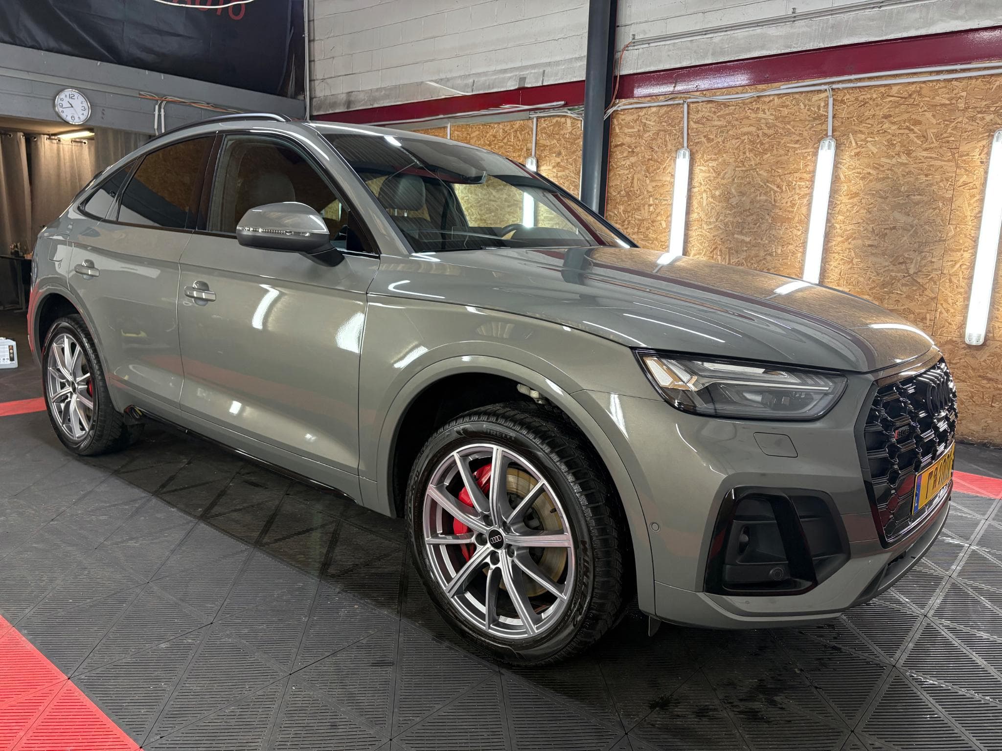 Audi SQ5 TDI quattro (2023) - Photo 6