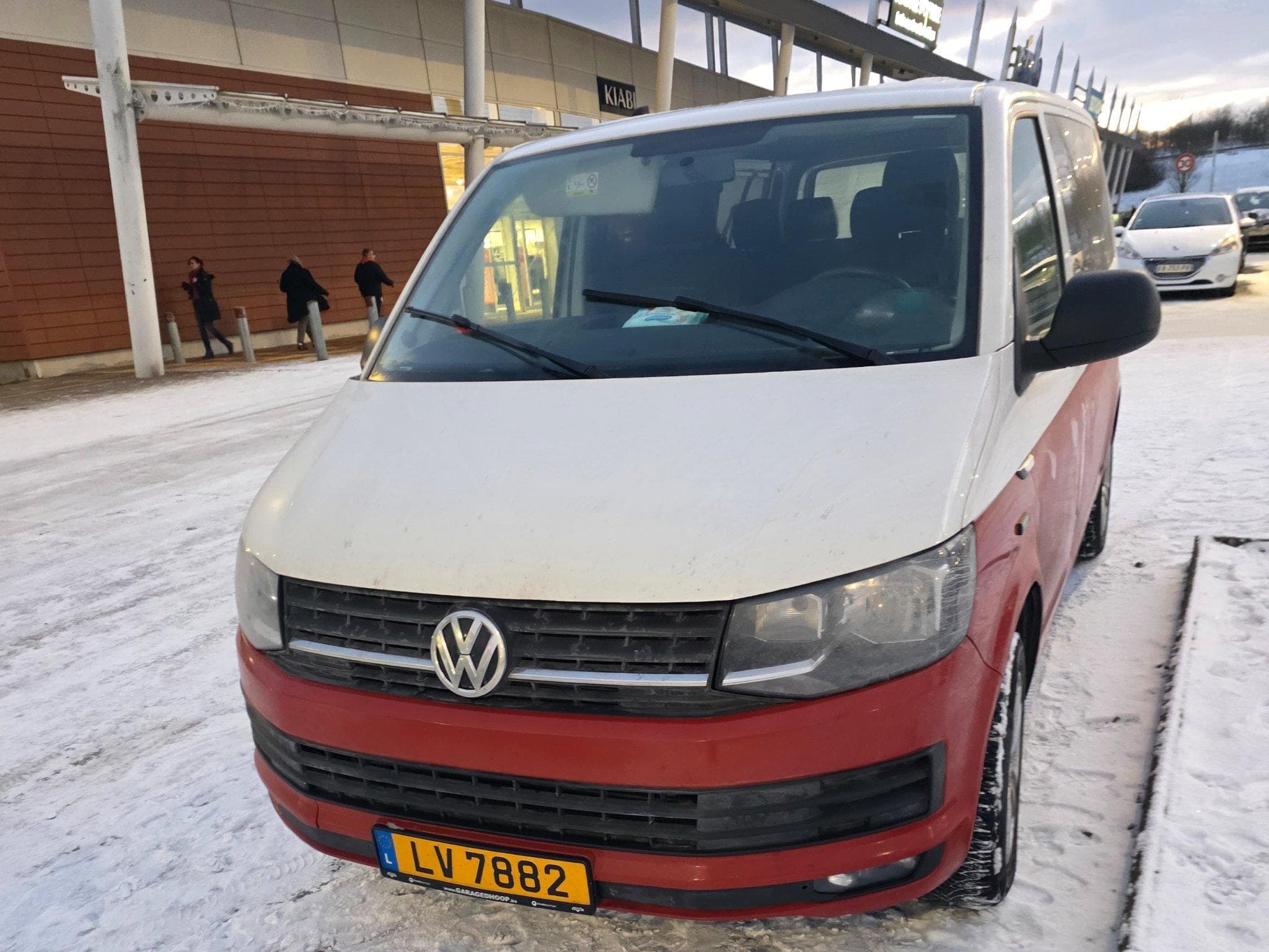 VW Caravelle (2018) - Photo 3