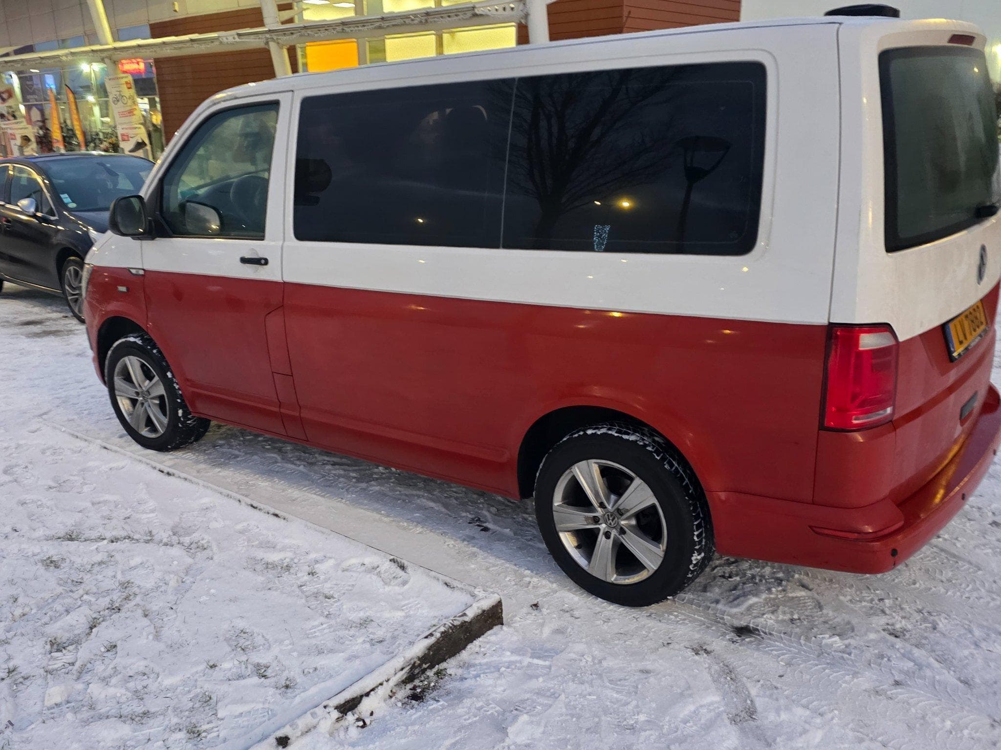 VW Caravelle (2018) - Photo 5