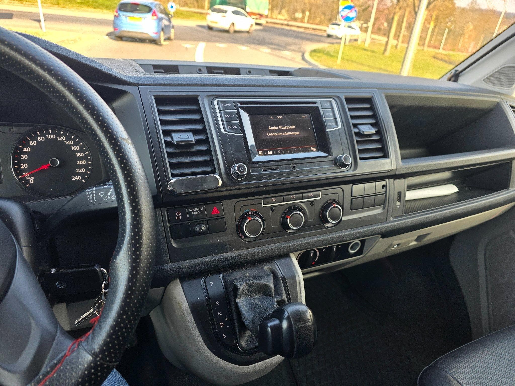 VW Caravelle (2018) - Photo 8