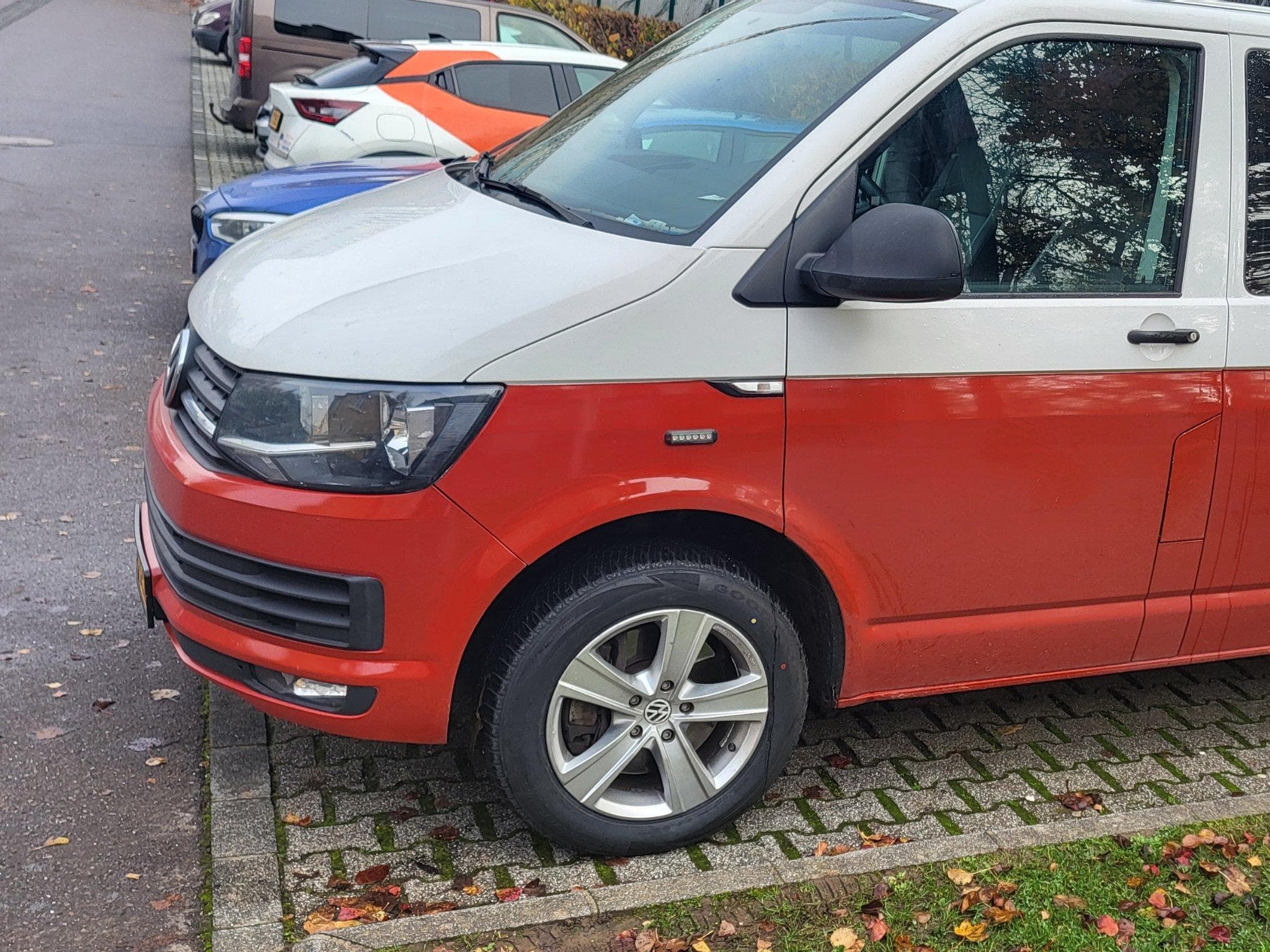 VW Caravelle (2018) - Photo 14