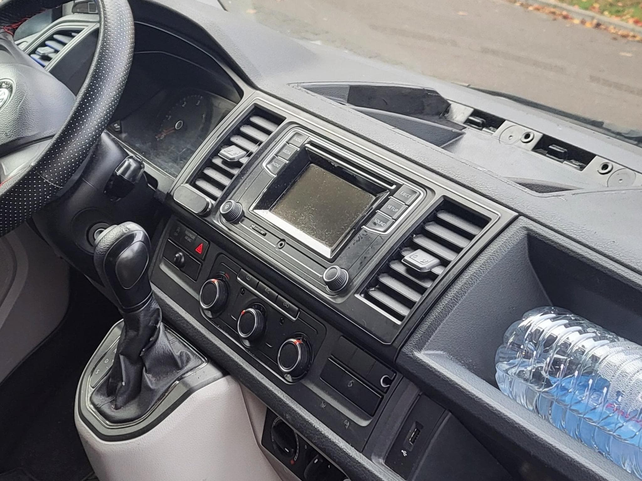 VW Caravelle (2018) - Photo 15