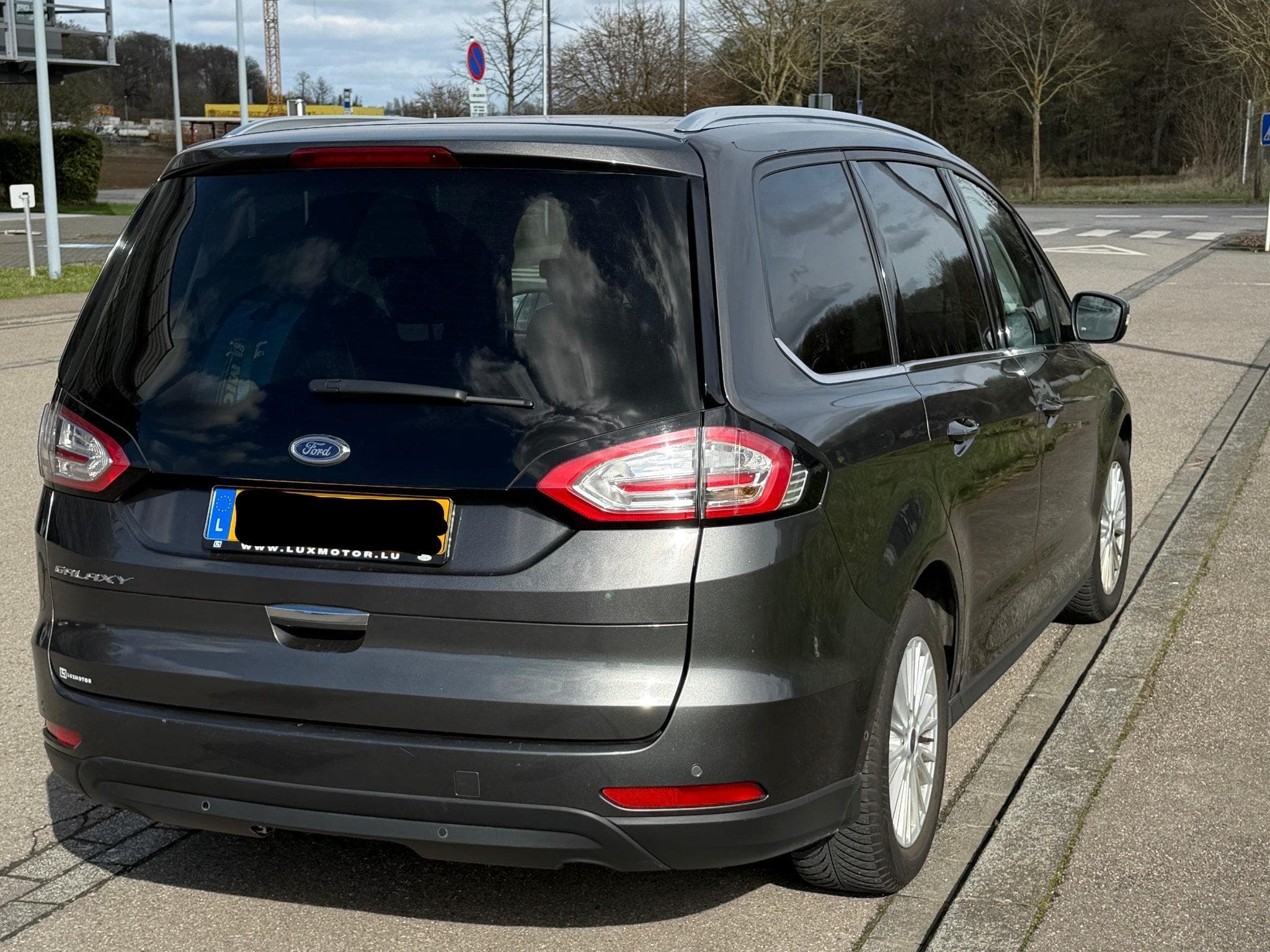 Ford Galaxy Titanium (2018) - Photo 13