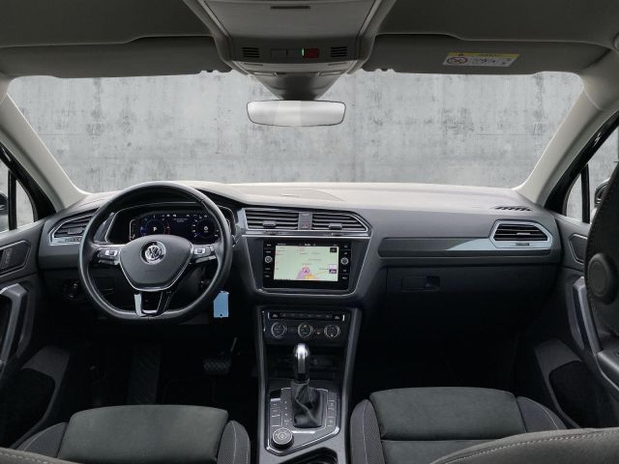 VW Tiguan Tiguan 2.0 TDI DSG Highl. R-Line 4M NAVI AHK 360 (2020) - Photo 14