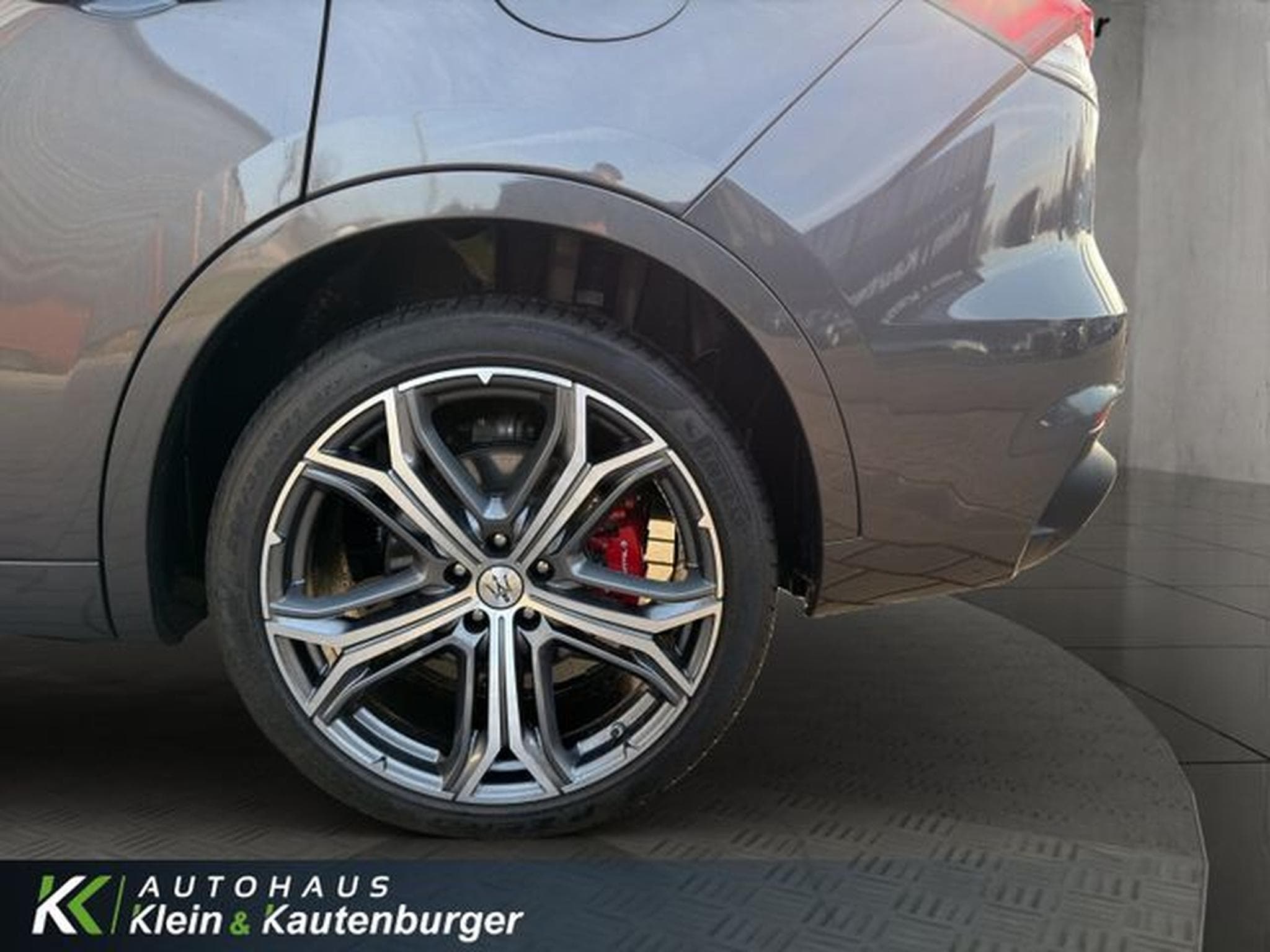 Maserati Levante Levante 3.0 V6 Modena +LED+CARPLAY+SPORTSITZE (2023) - Photo 10