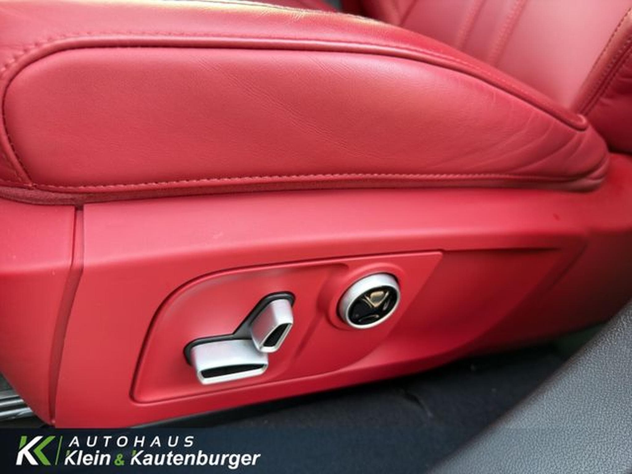 Maserati Levante Levante 3.0 V6 Modena +LED+CARPLAY+SPORTSITZE (2023) - Photo 14