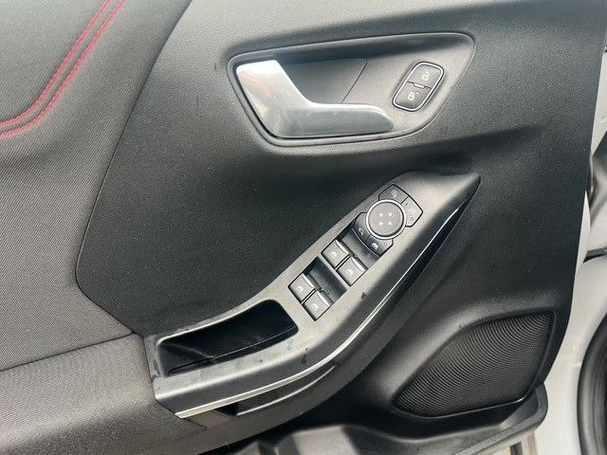 Ford Puma Puma 1.0 EcoBoost Mild Hybrid NAVI,SHG,LH,FSH (2020) - Photo 10