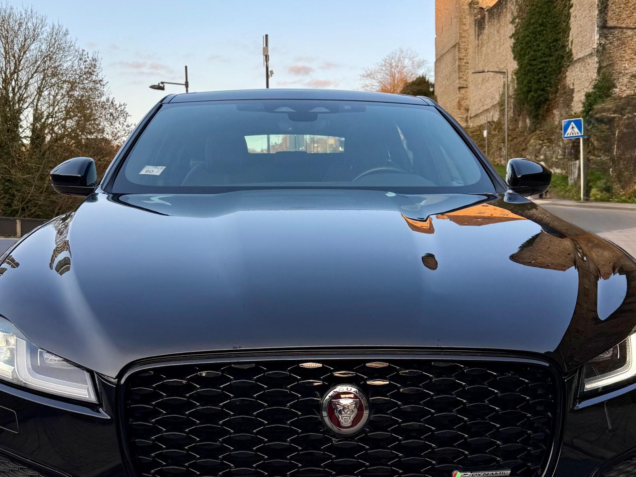 Jaguar F-Pace P250 R-DYNAMIC SE AWD (2022) - Foto 4