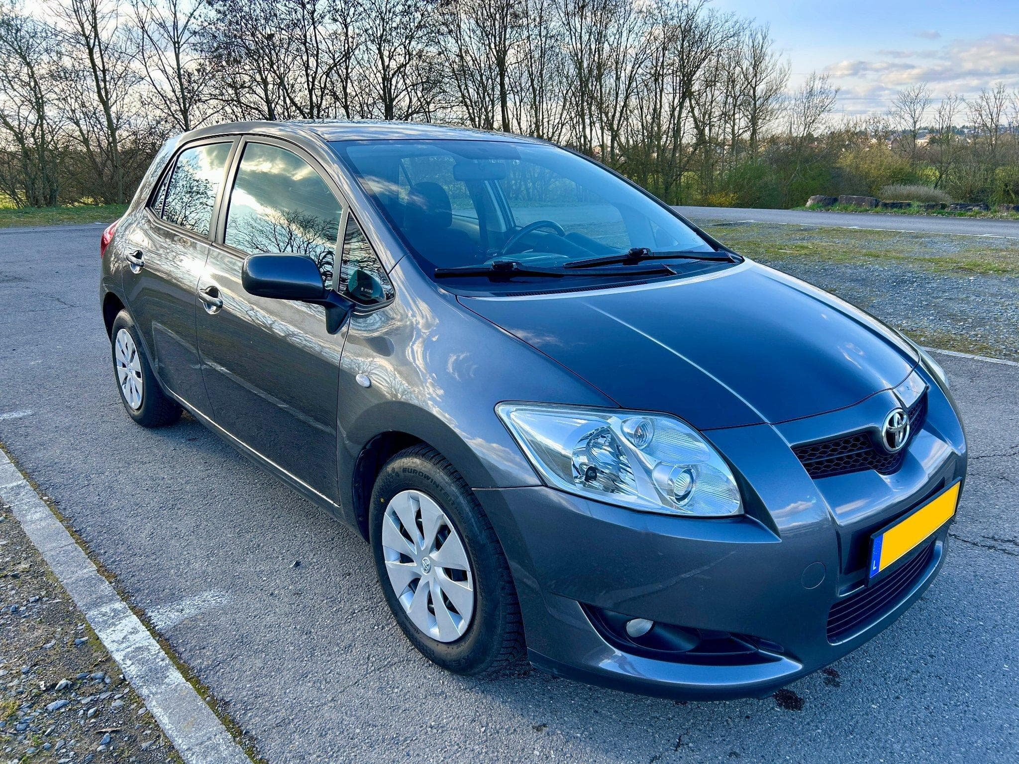 Toyota Auris (2008) - Photo 1