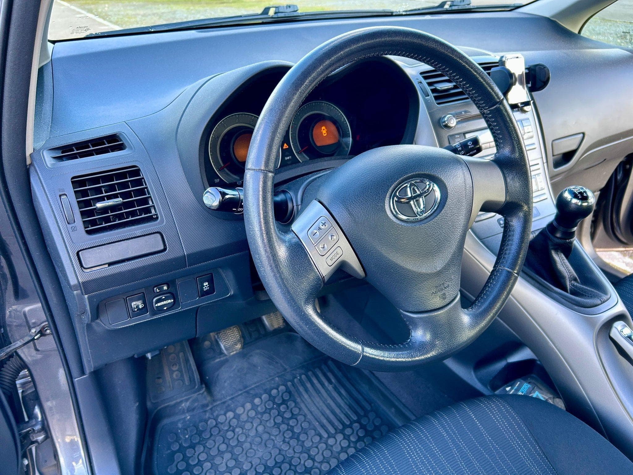 Toyota Auris (2008) - Photo 3