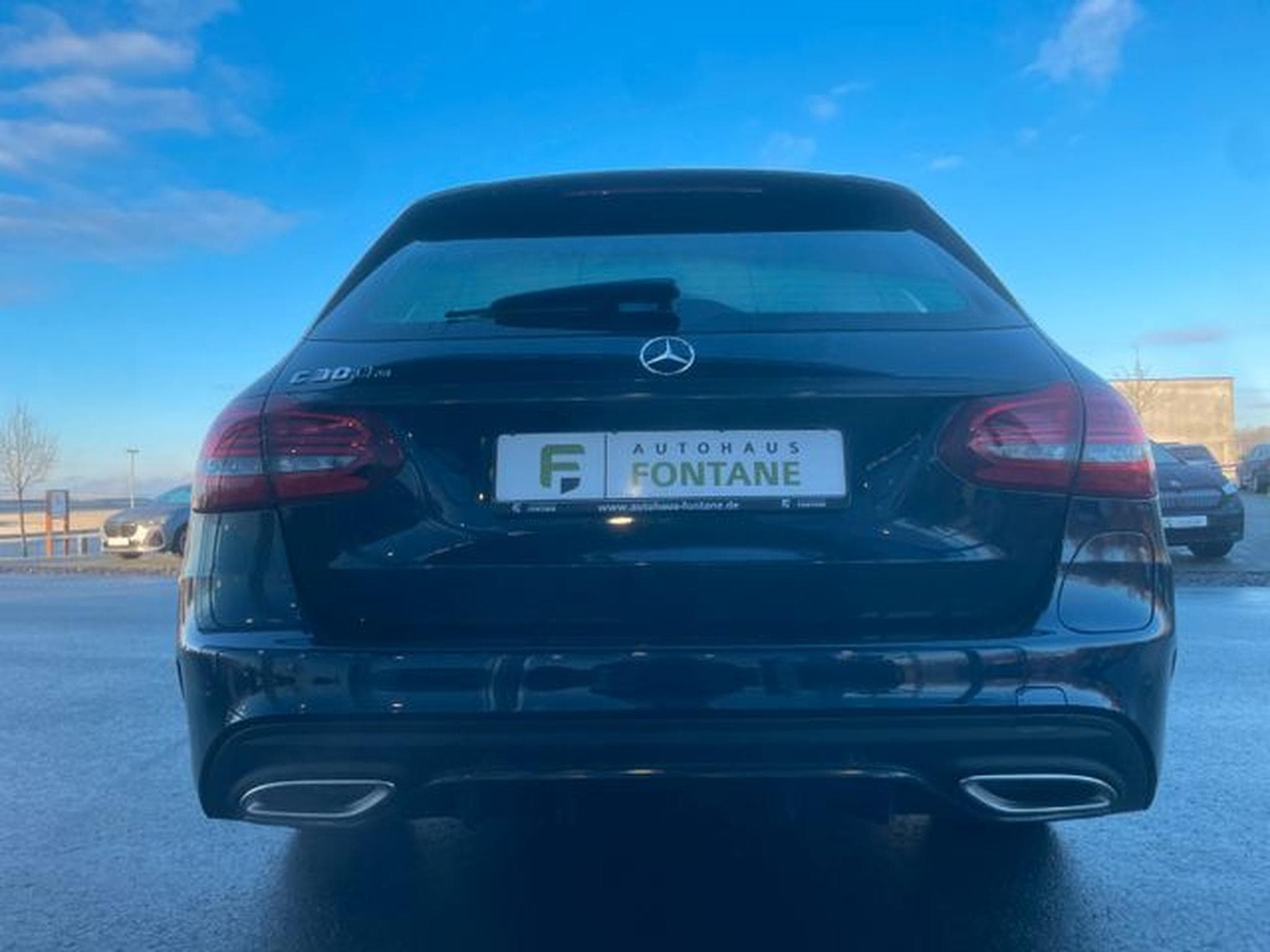 Mercedes C 300 C 300 e T AMG AHK Key 360° ACC Alcantara Multi (2021) - Foto 12