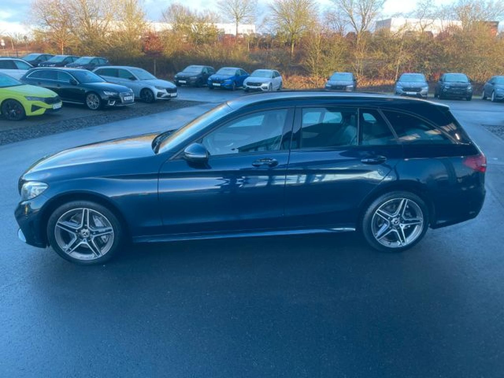 Mercedes C 300 C 300 e T AMG AHK Key 360° ACC Alcantara Multi (2021) - Foto 15