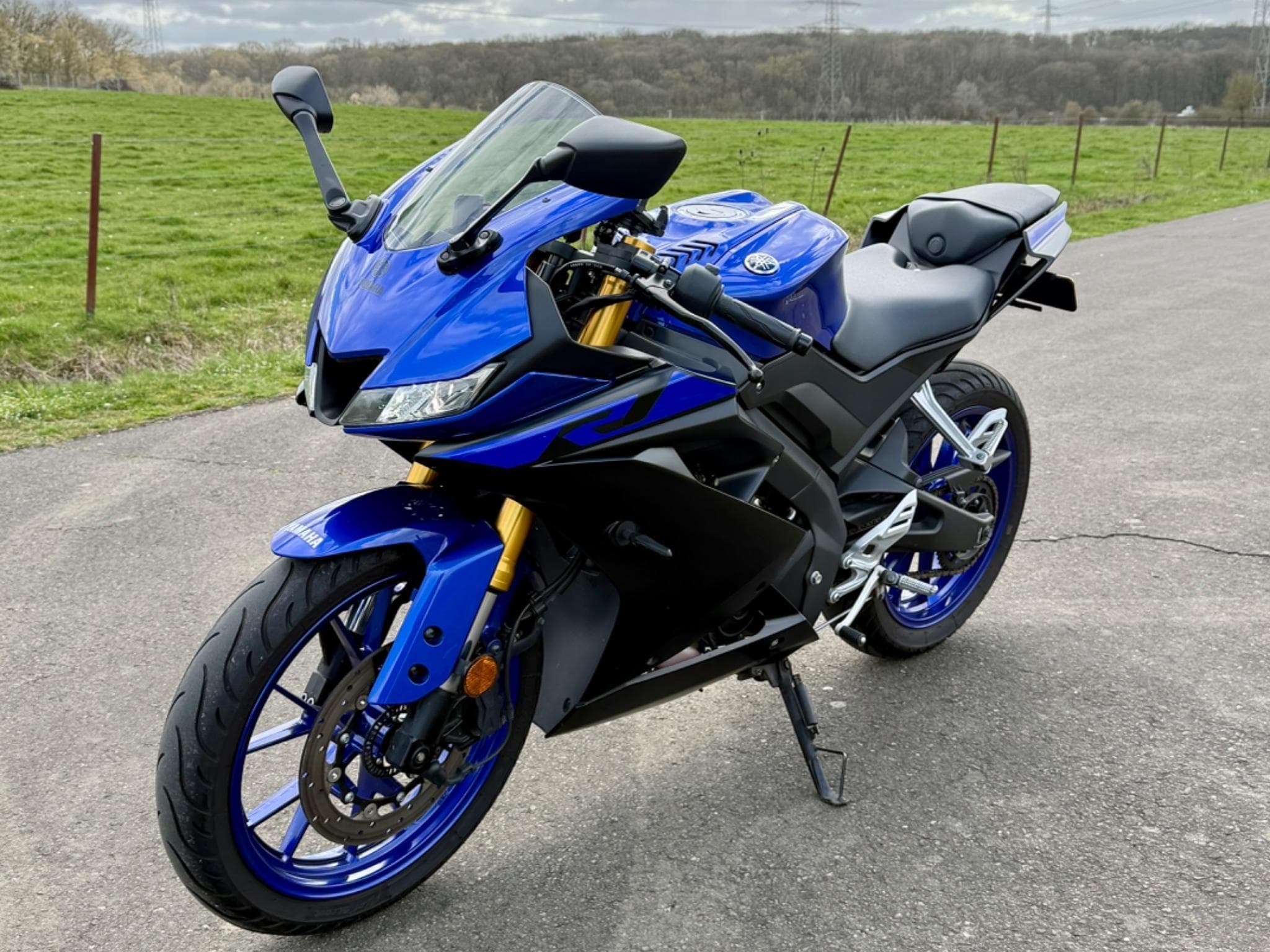 Yamaha YZF 125 (2019) - Foto 2