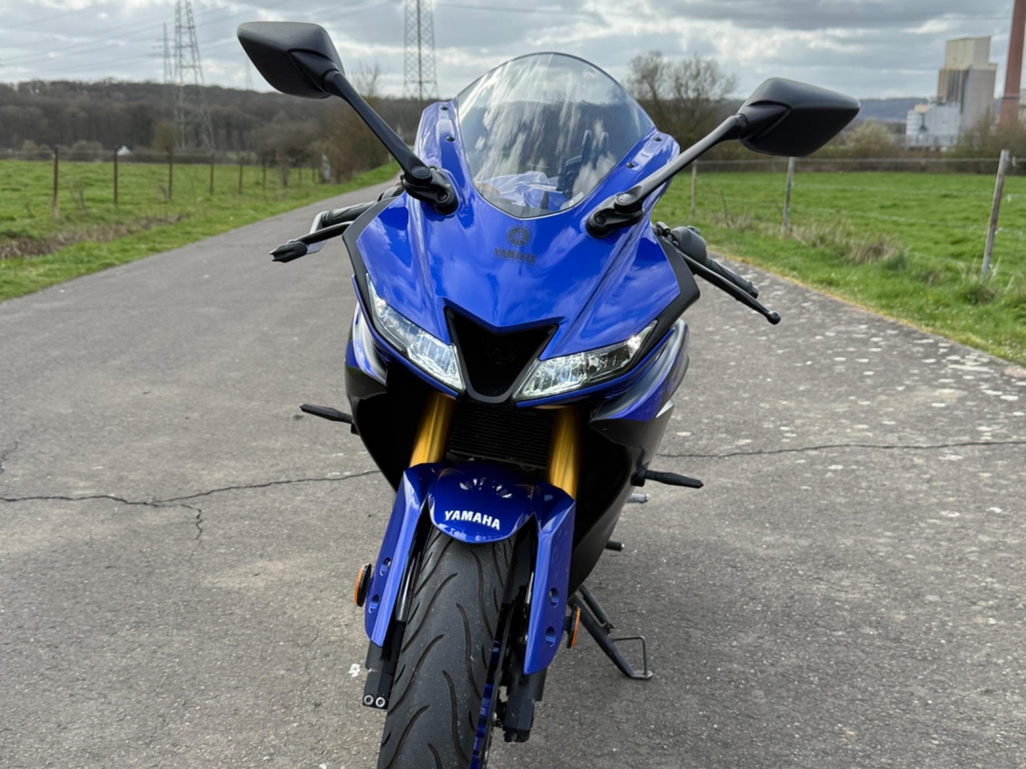 Yamaha YZF 125 (2019) - Foto 3