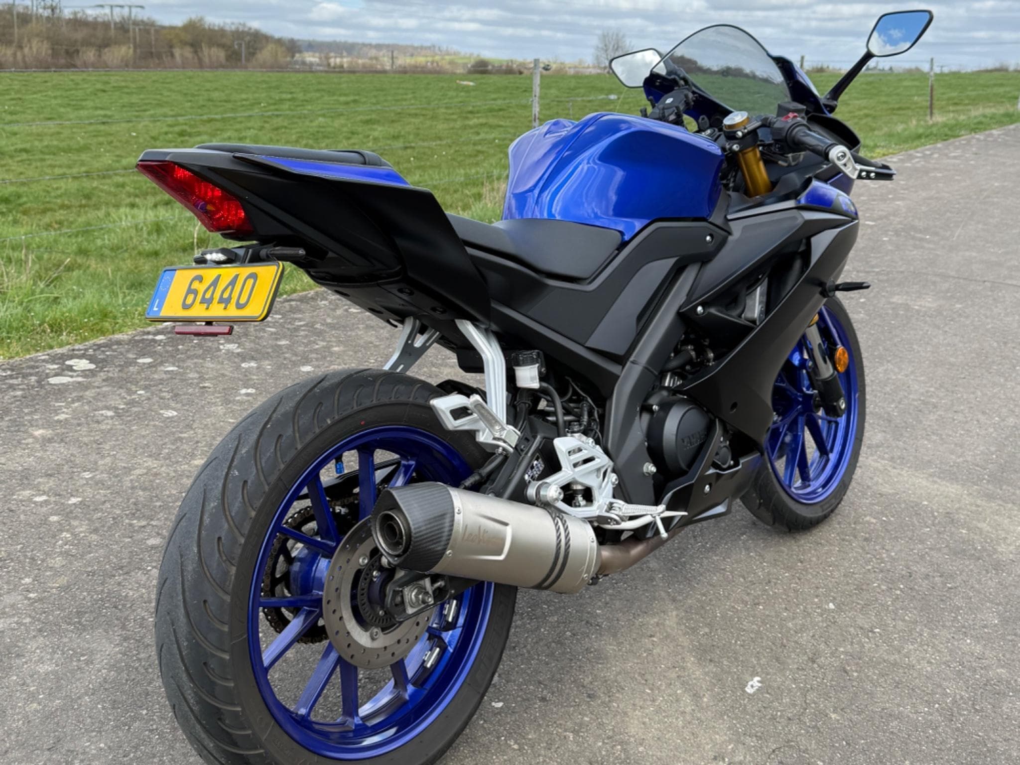 Yamaha YZF 125 (2019) - Foto 7