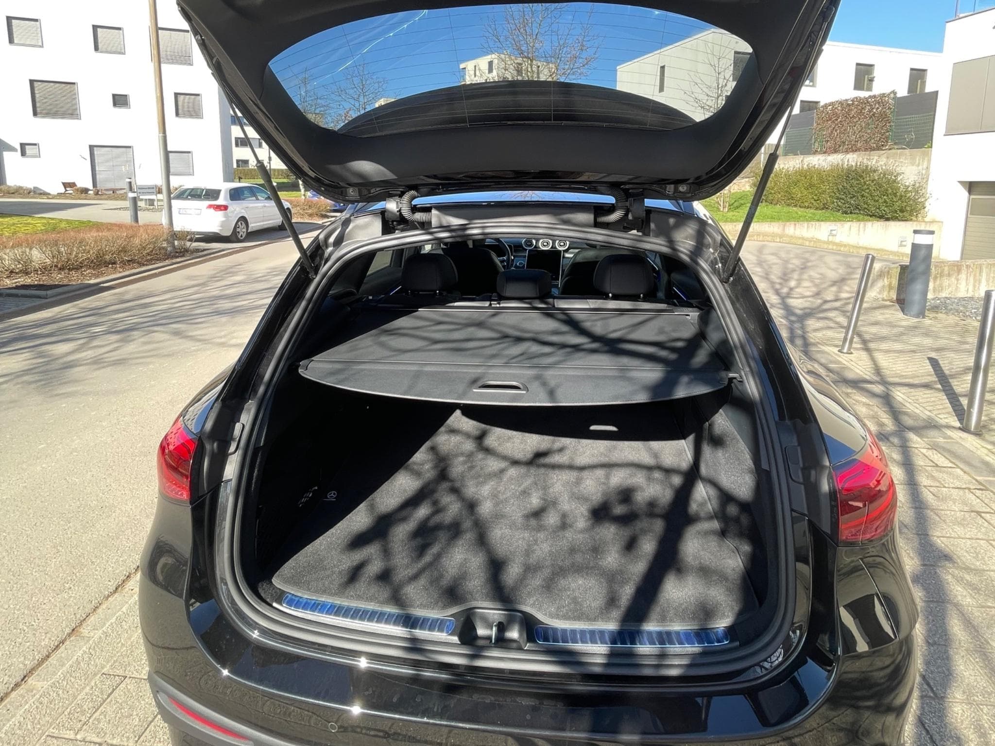 Mercedes 220 Mercedes GLC 220 d 4MATIC AMG Line (2025) - Foto 6