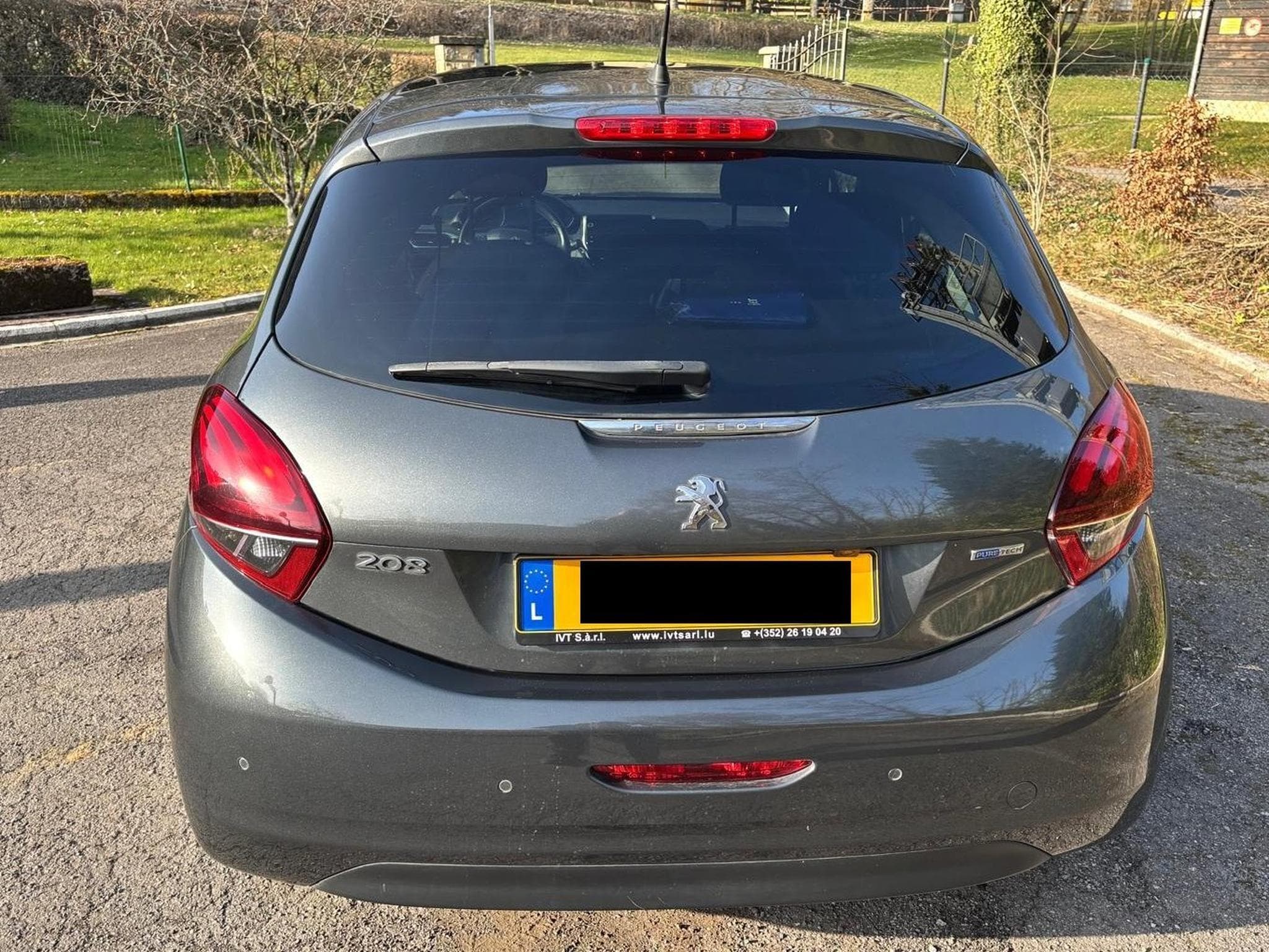 Peugeot 208 PureTech (2017) - Photo 4
