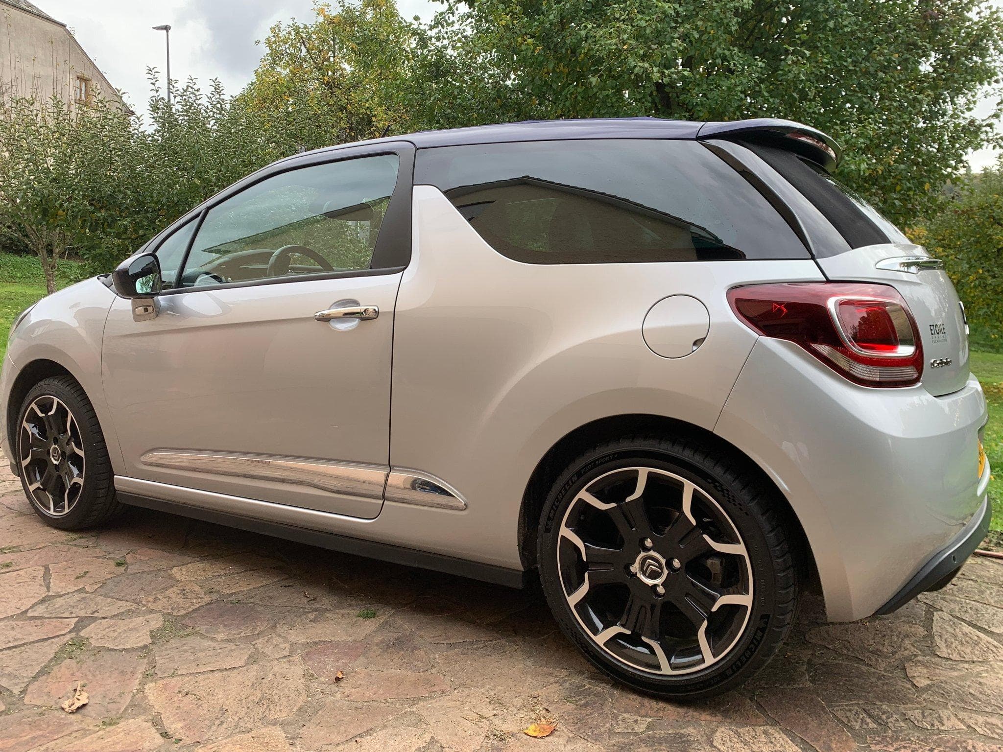 Citroën DS DS3 Cabrio THP150 (2015) - Photo 1