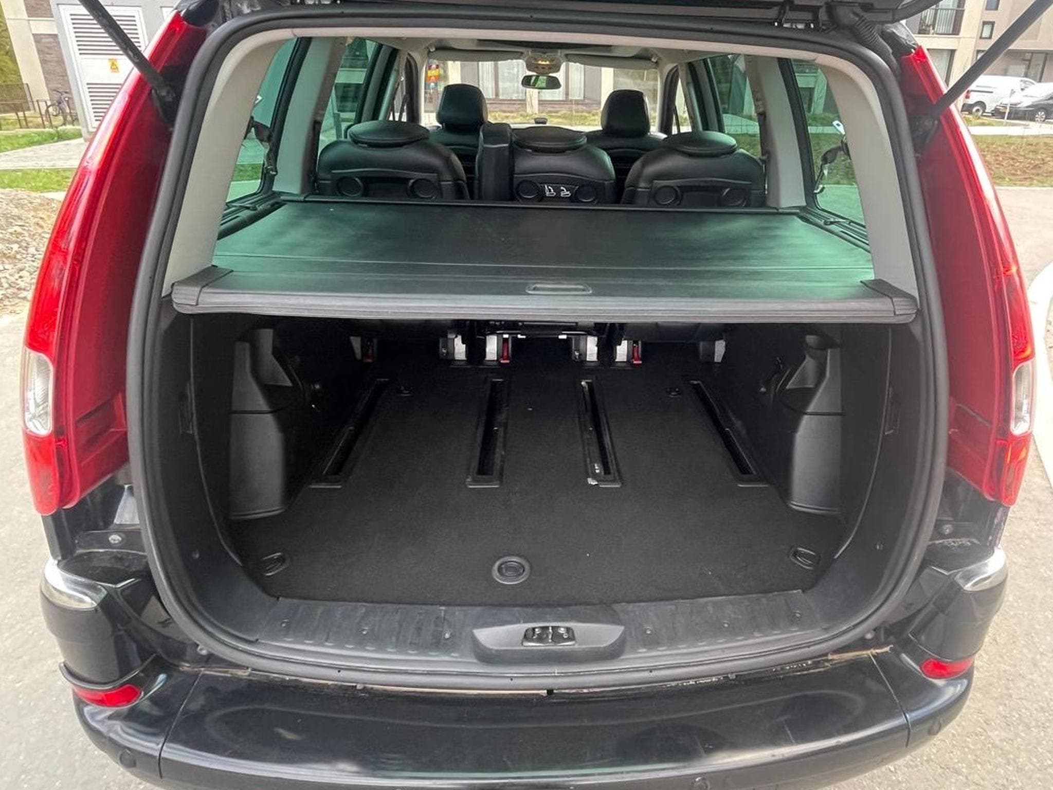 Citroën C8 Exclusive (2011) - Photo 11