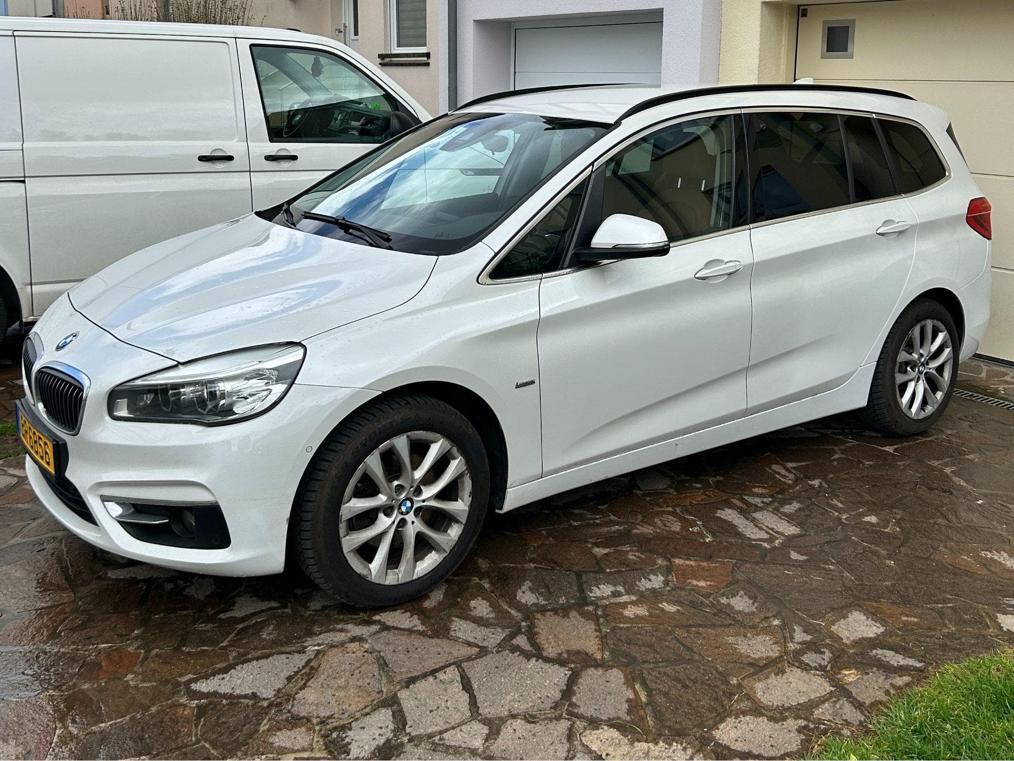 BMW 218 Luxury line (2017) - Photo 2
