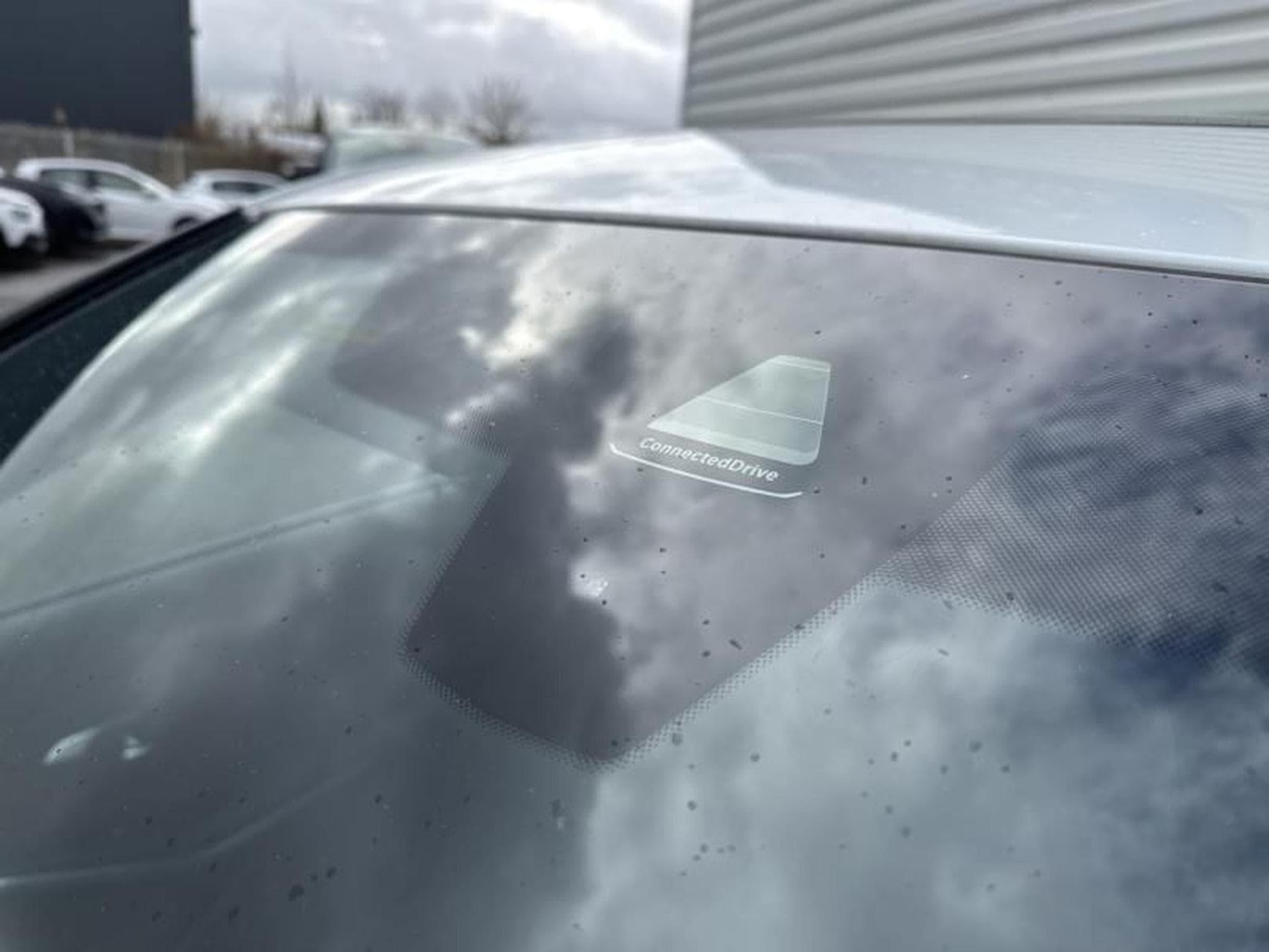 BMW 330 330eA 292ch M Sport (2024) - Photo 3