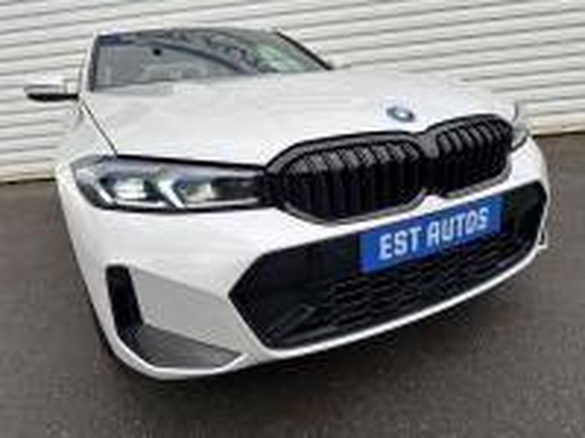 BMW 330 330eA 292ch M Sport (2024) - Photo 28