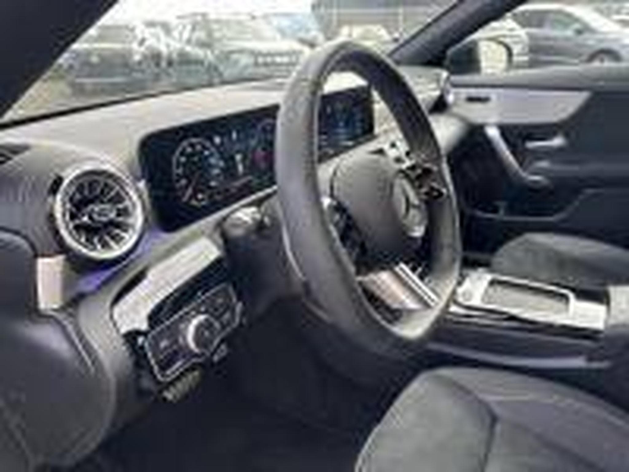 Mercedes CLA 200 CLA Shooting Brake 200 d 150ch AMG Line 8G-DCT NIGTH Edition (2025) - Photo 19