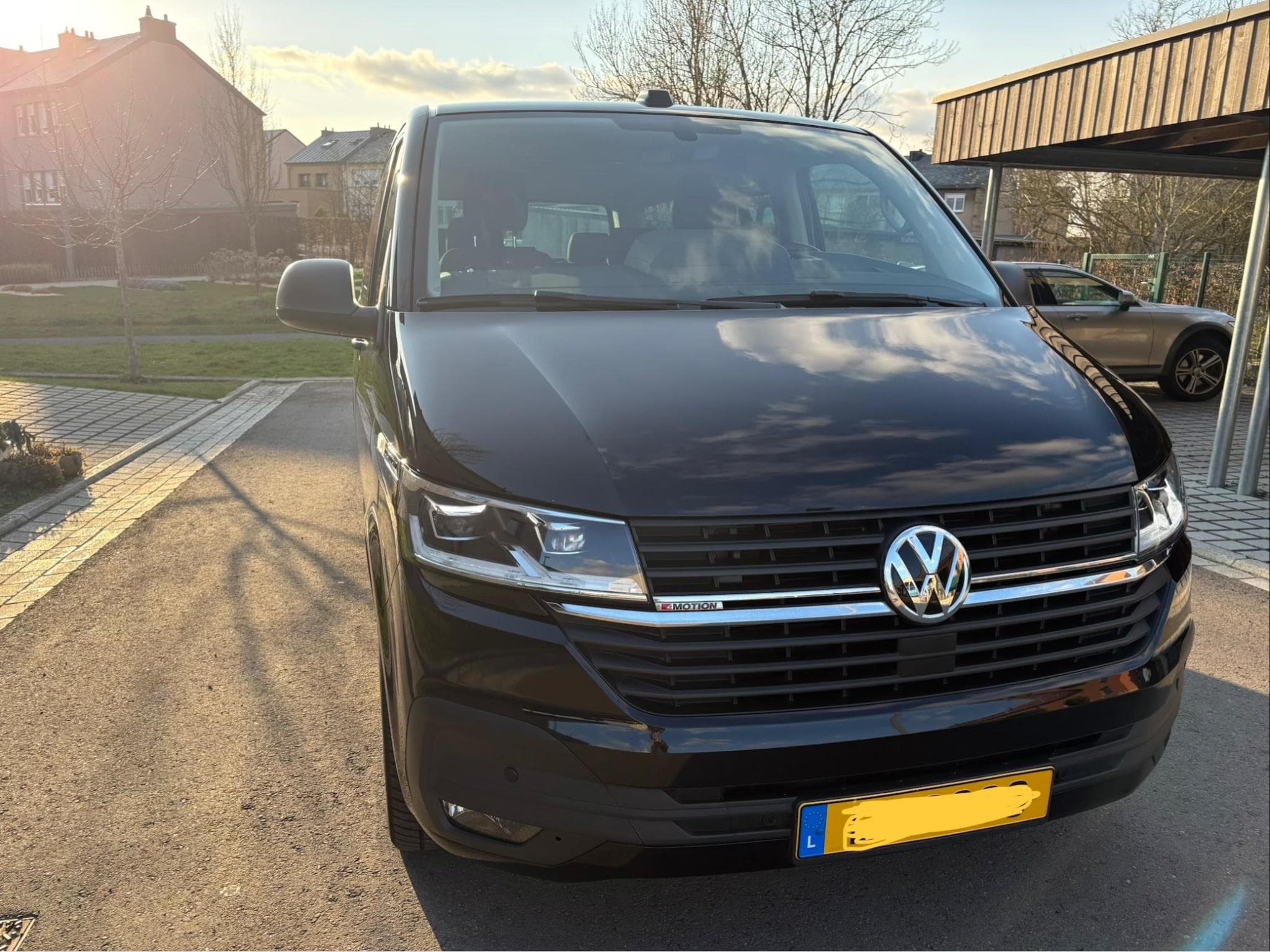 VW Multivan 4Motion (2021) - Photo 2