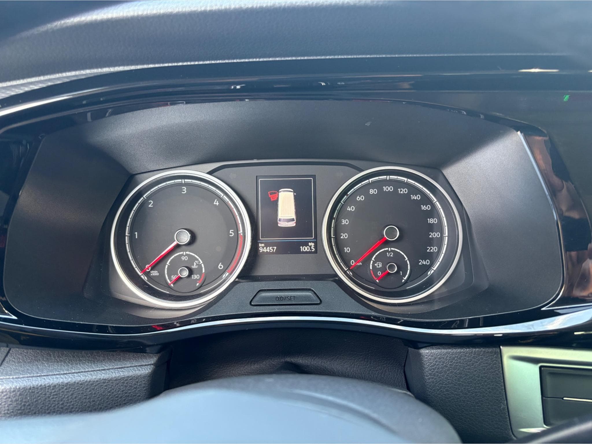 VW Multivan 4Motion (2021) - Photo 5