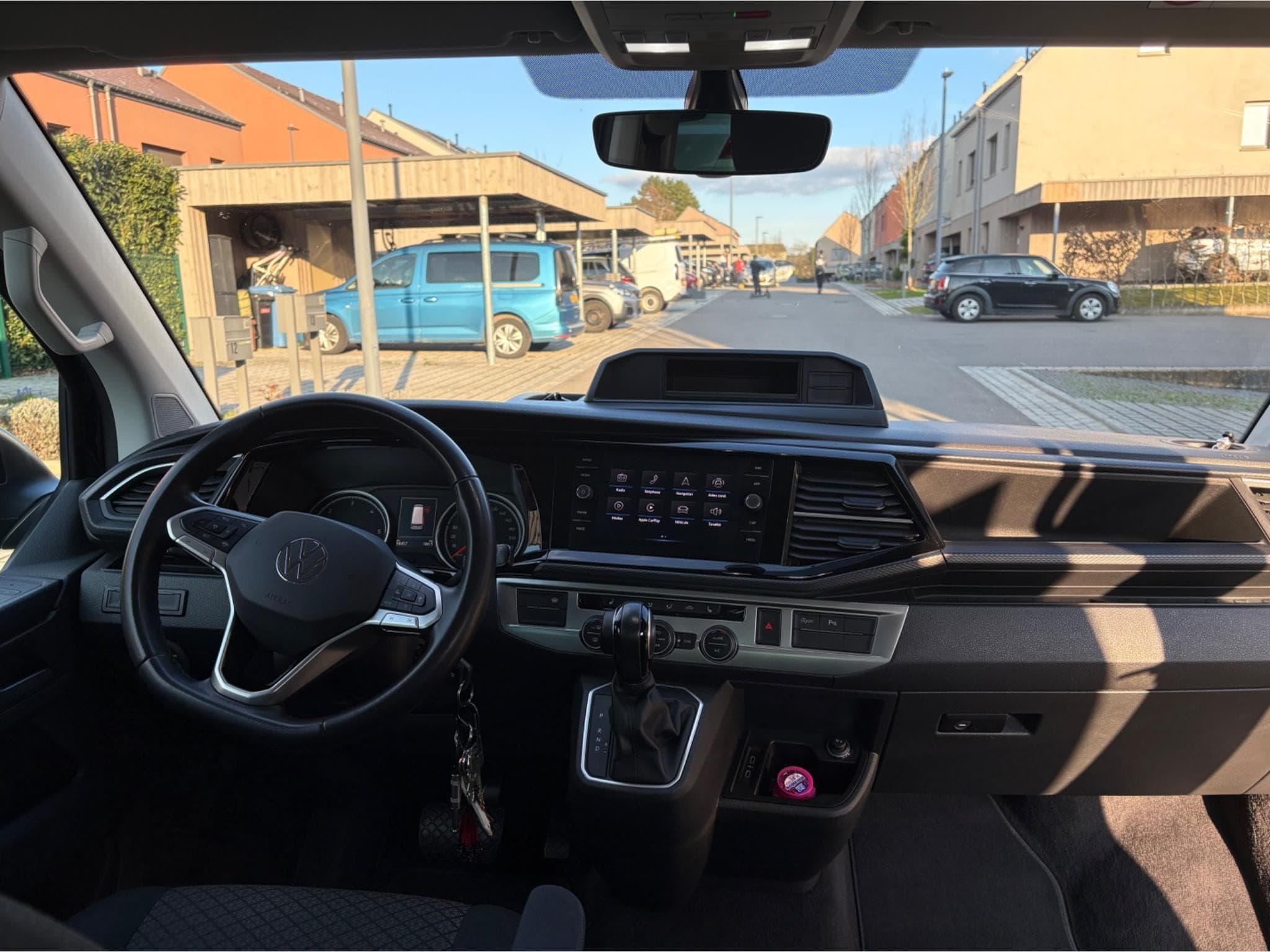 VW Multivan 4Motion (2021) - Photo 8