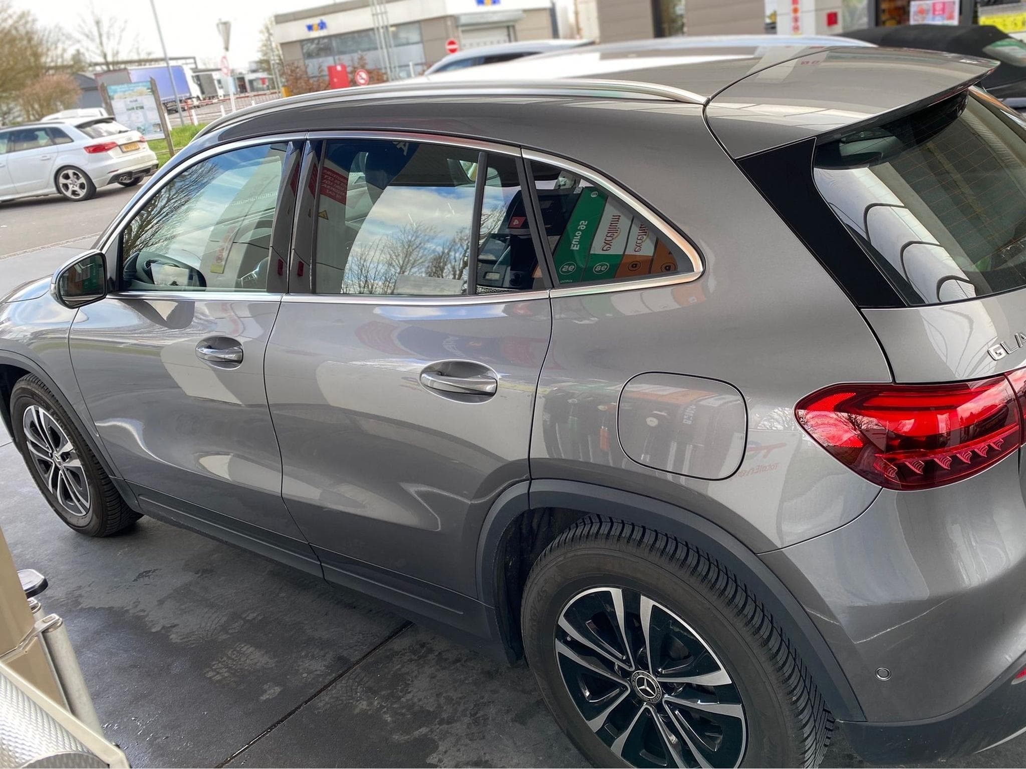 Mercedes GLA 180 Style Edition (2025) - Photo 2