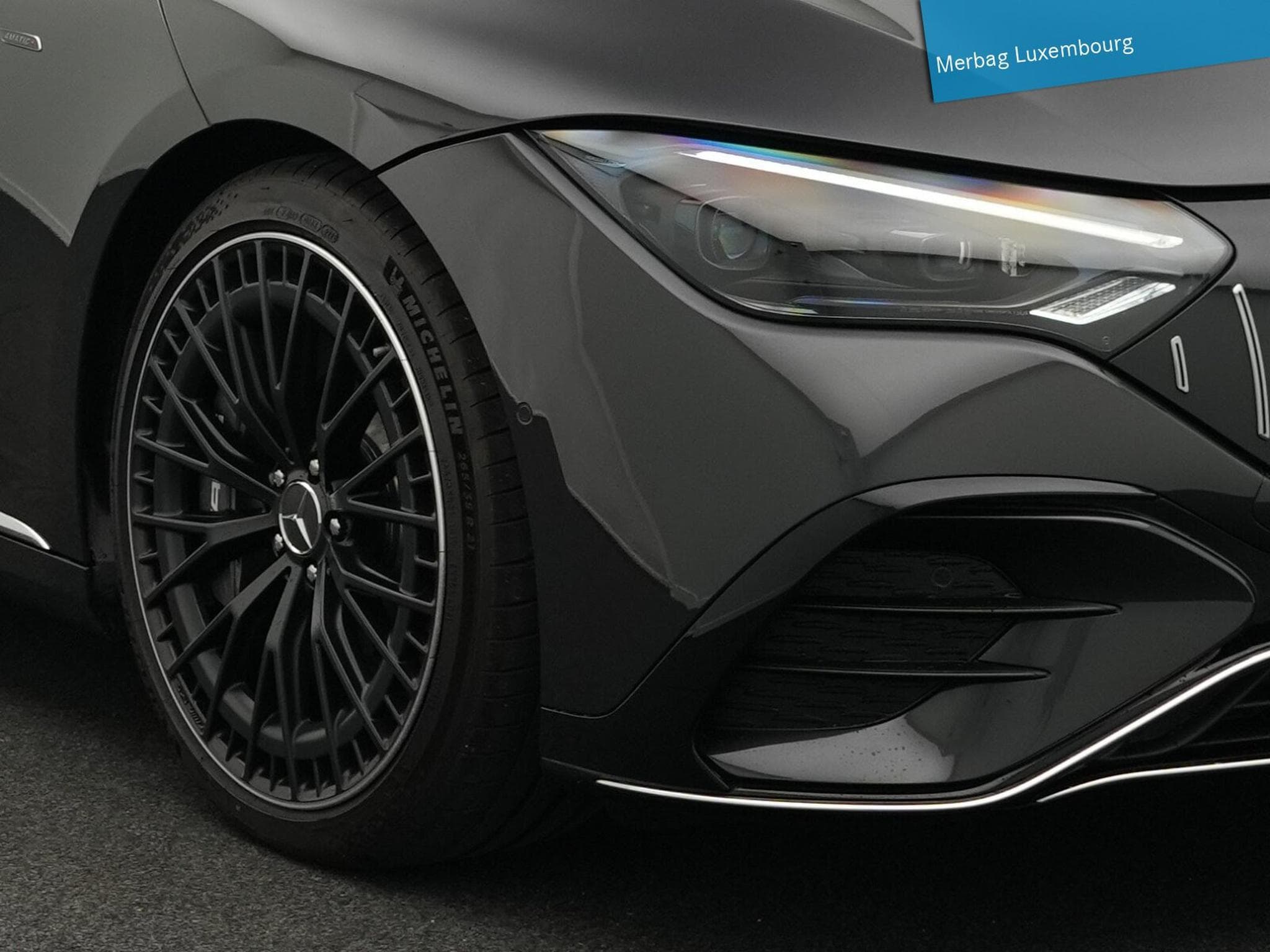 Mercedes EQE 4MATIC (22,1kWh/100 km WLTP) (2022) - Foto 9