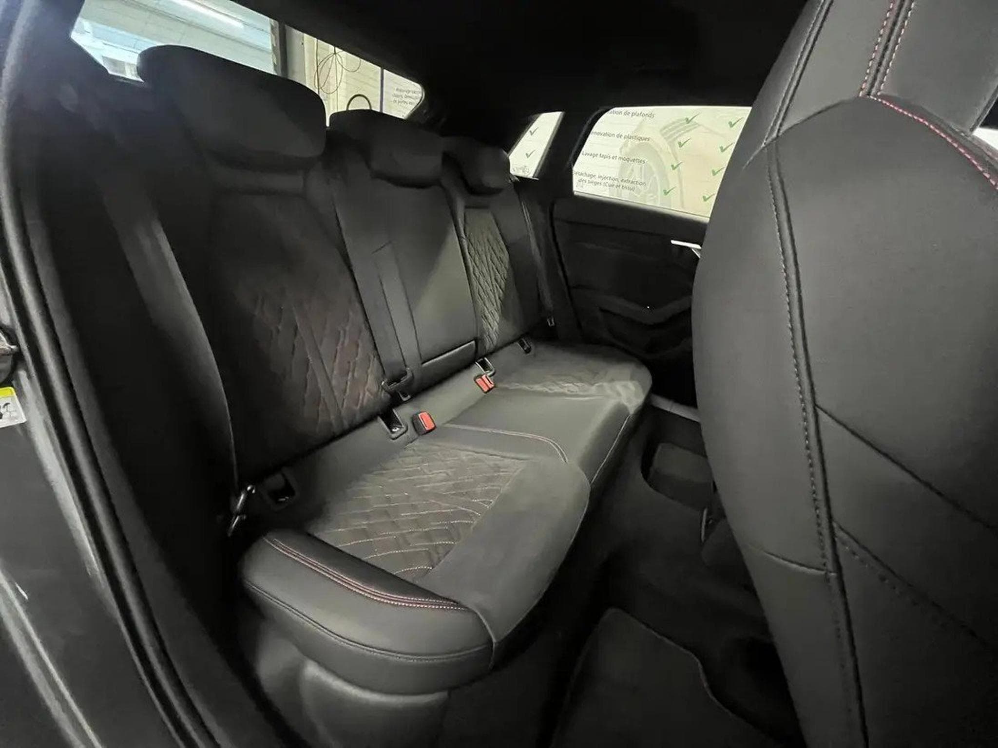 Audi A3 245 COMPETITION S TRONIC 6 (2024) - Foto 4