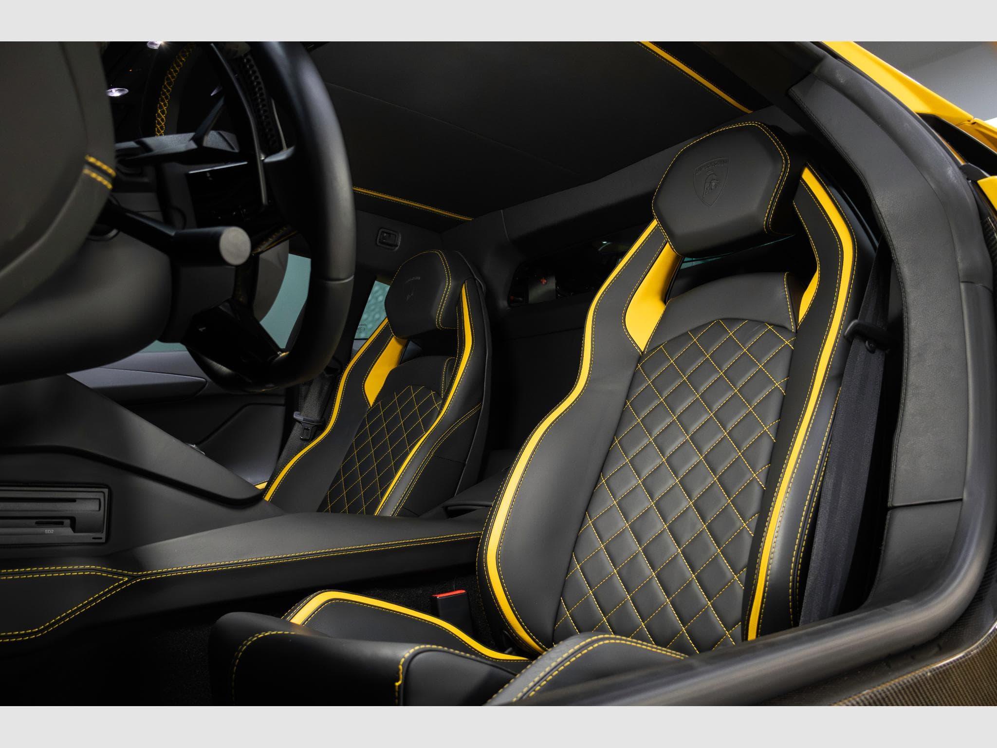 Lamborghini Aventador S LP 740-4 | 1st Hand | Carplay | VAT (2017) - Photo 12
