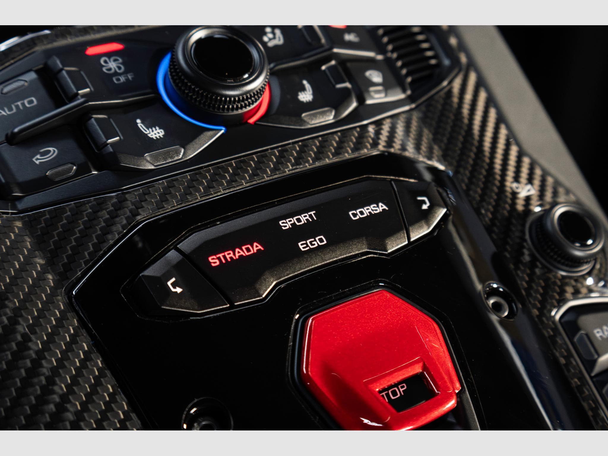 Lamborghini Aventador S LP 740-4 | 1st Hand | Carplay | VAT (2017) - Photo 18