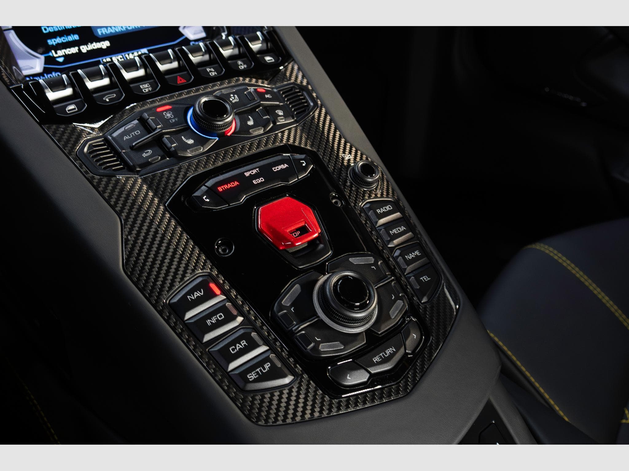 Lamborghini Aventador S LP 740-4 | 1st Hand | Carplay | VAT (2017) - Photo 17