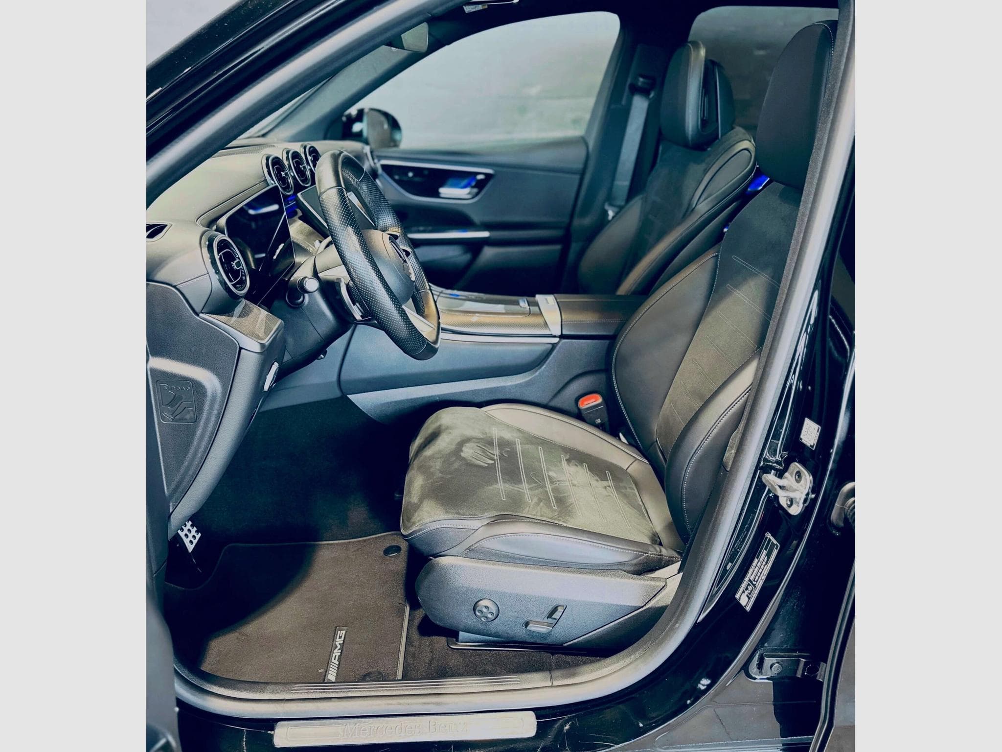 Mercedes GLC 300 GLC 300D 4MATIC AMG LINE ADVANCED 9G-TRONIC (2023) - Photo 6
