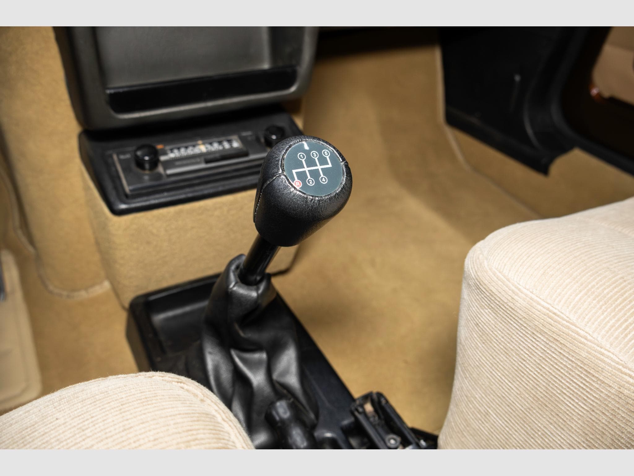 Renault R5 TURBO 2 *FULLY RESTORED* (1983) - Foto 14