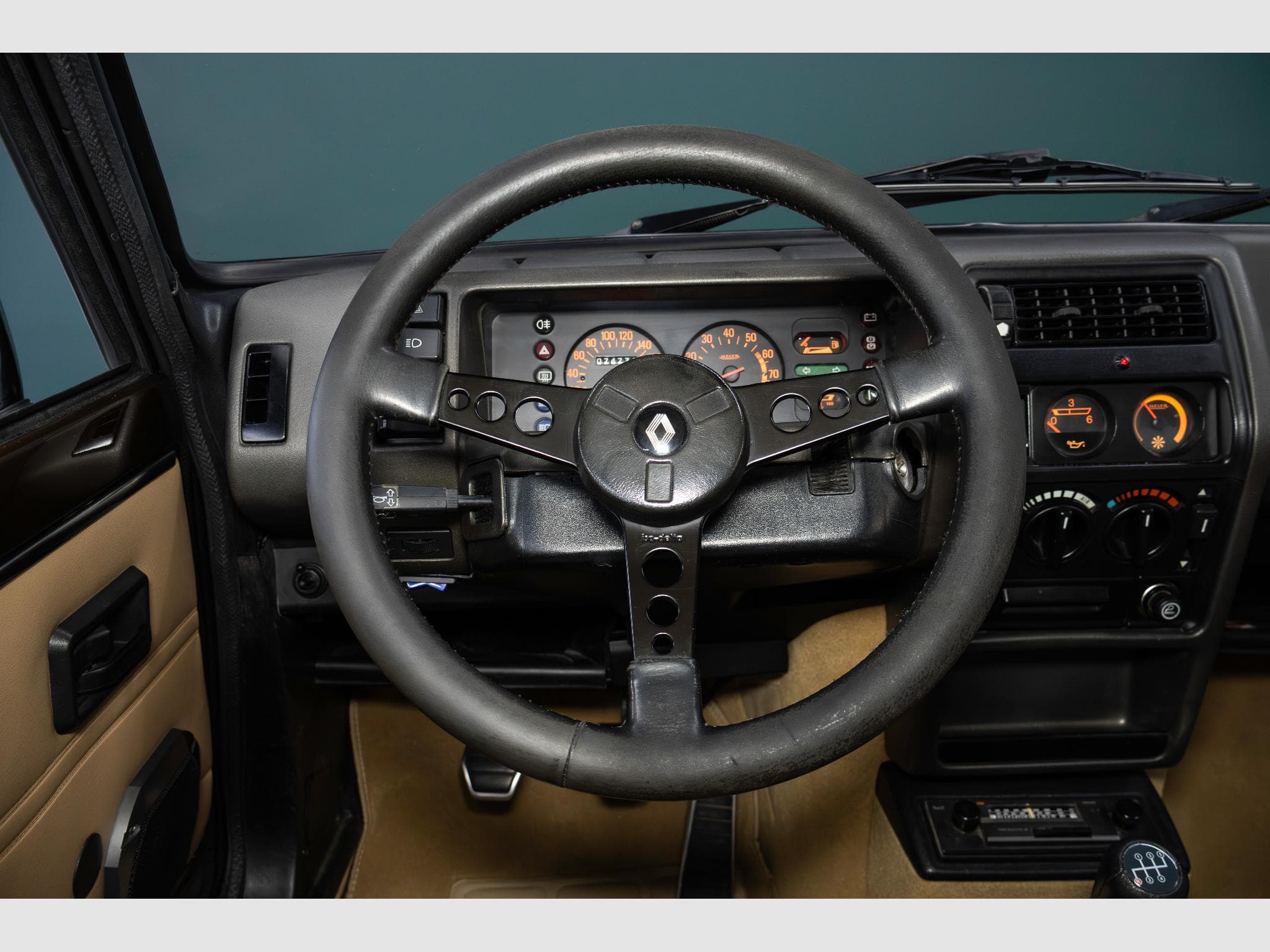 Renault R5 TURBO 2 *FULLY RESTORED* (1983) - Foto 10
