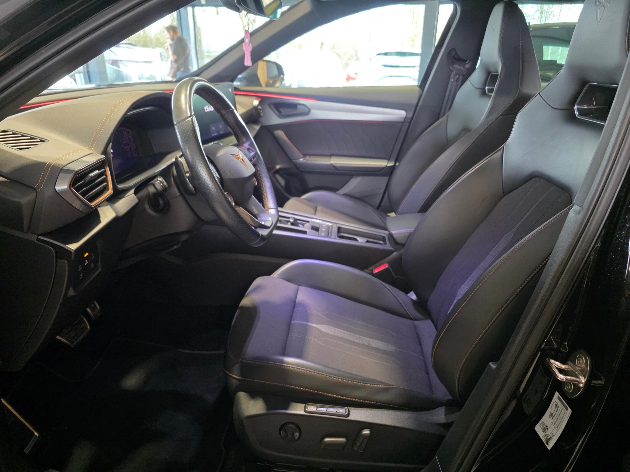 Cupra Formentor 1.4 e-Hybrid VZ 215cv (2027) - Photo 2