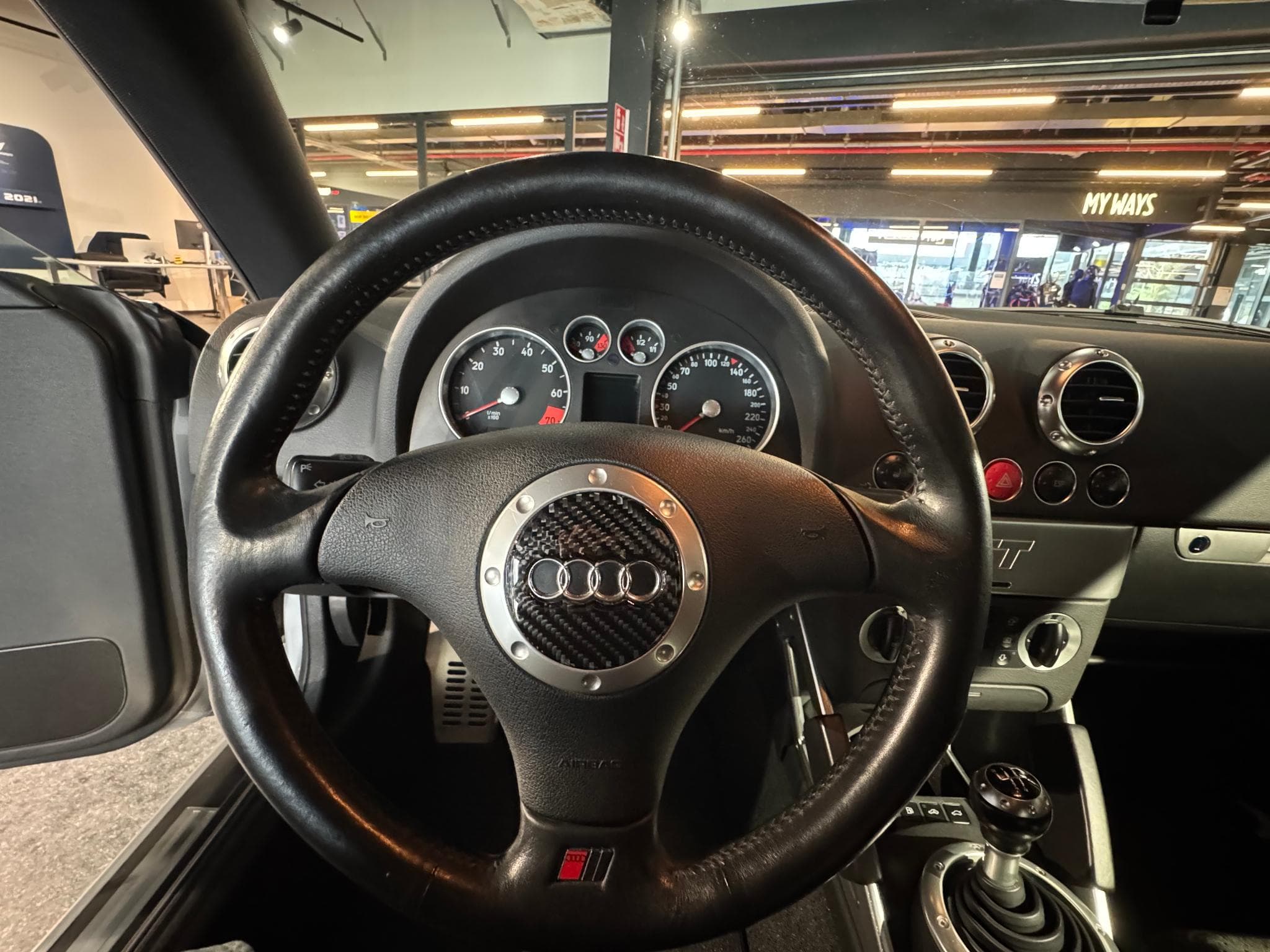 Audi TT 1.8T Coupé (1999) - Photo 11
