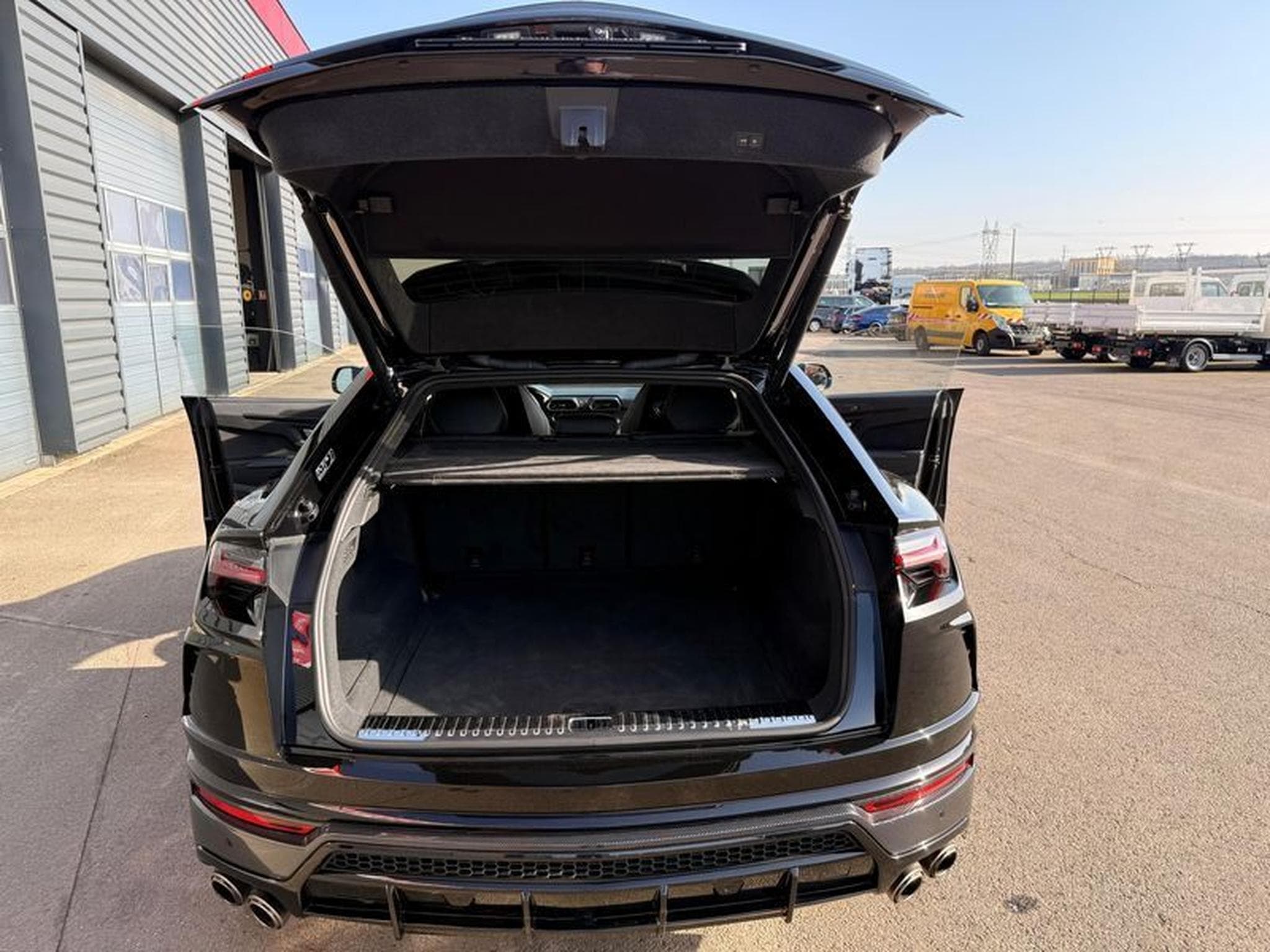 Lamborghini Urus (2021) - Foto 12