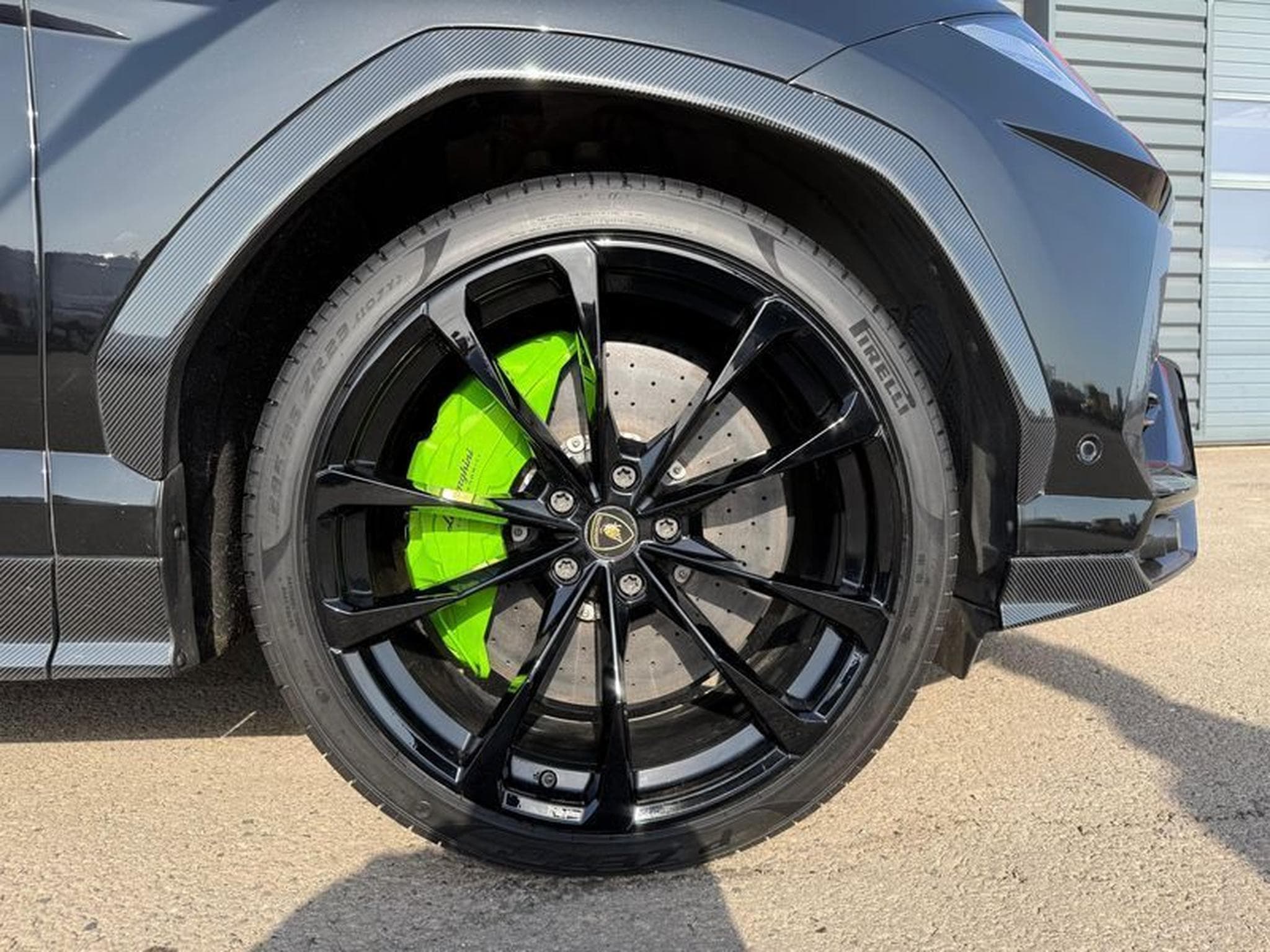 Lamborghini Urus (2021) - Foto 14