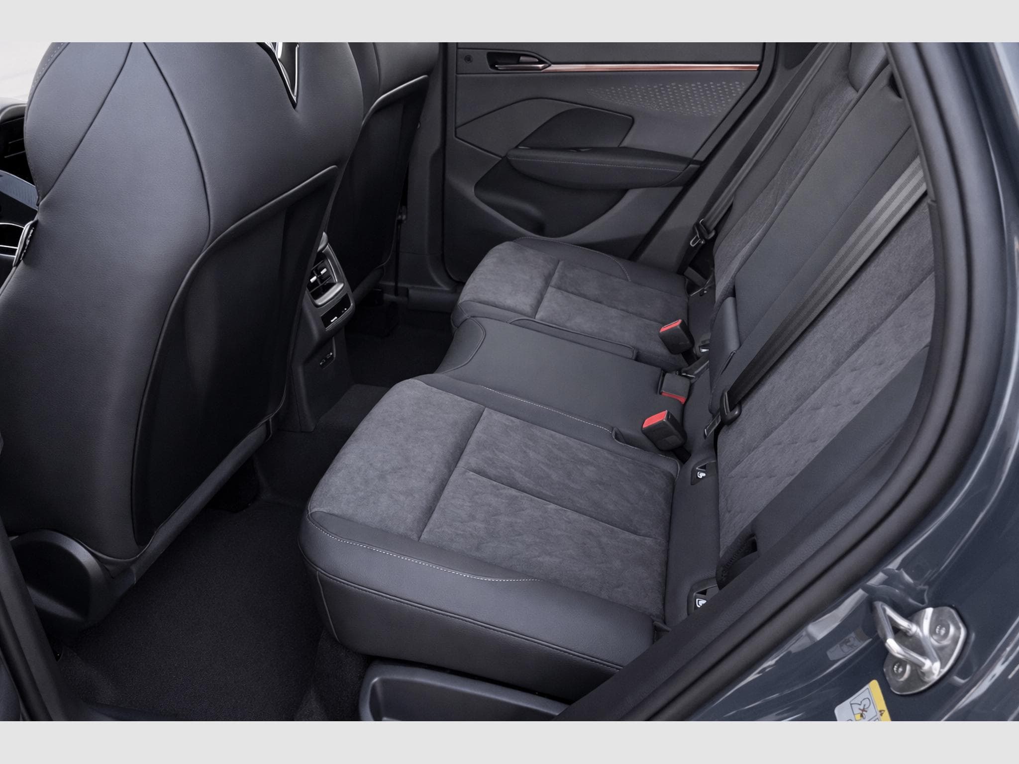 Cupra Terramar VZ 2.0 TSI 265cv  DSG7 (2025) - Photo 4