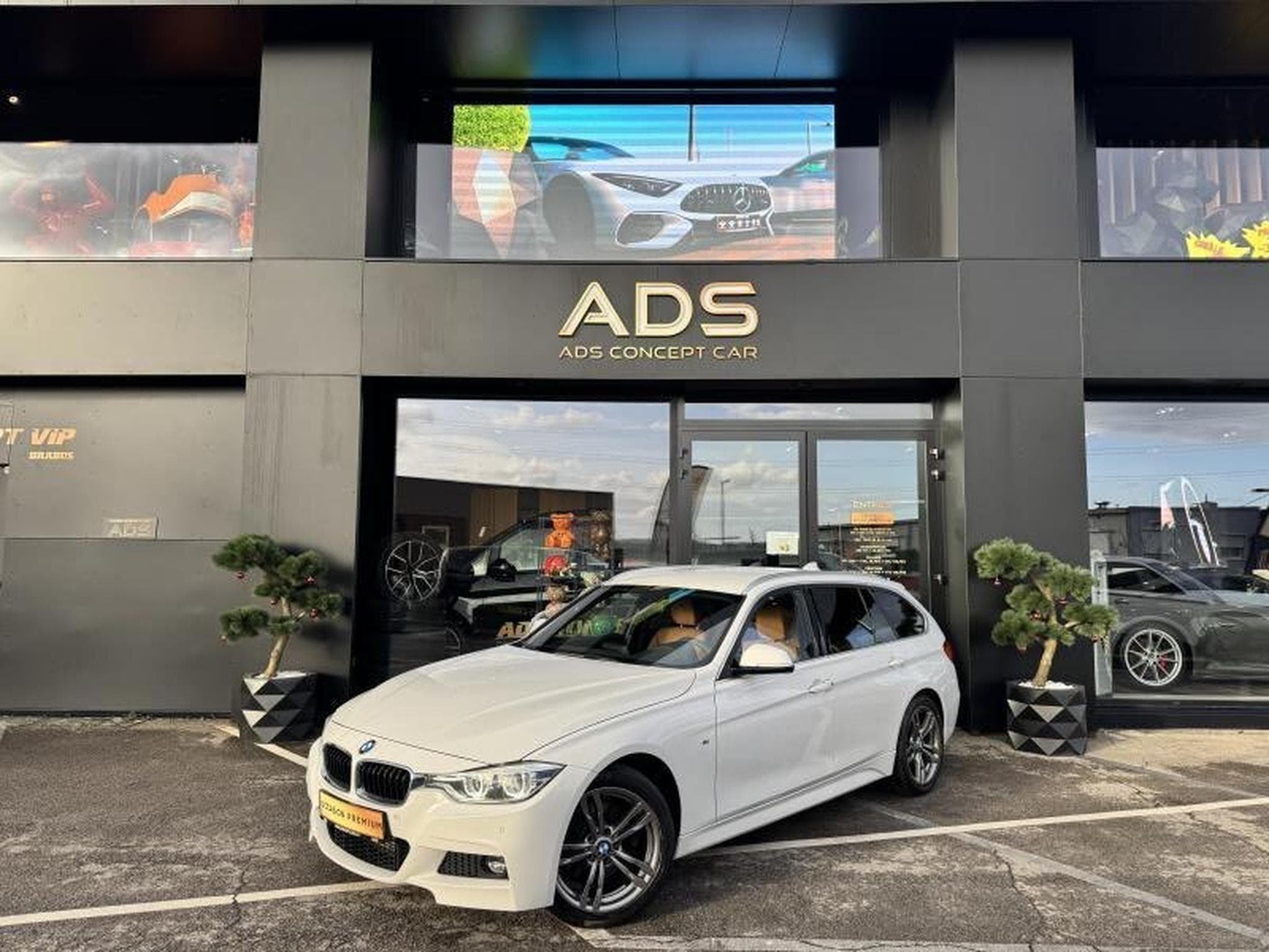 BMW 330 d xDrive pack M (2017) - Photo 10